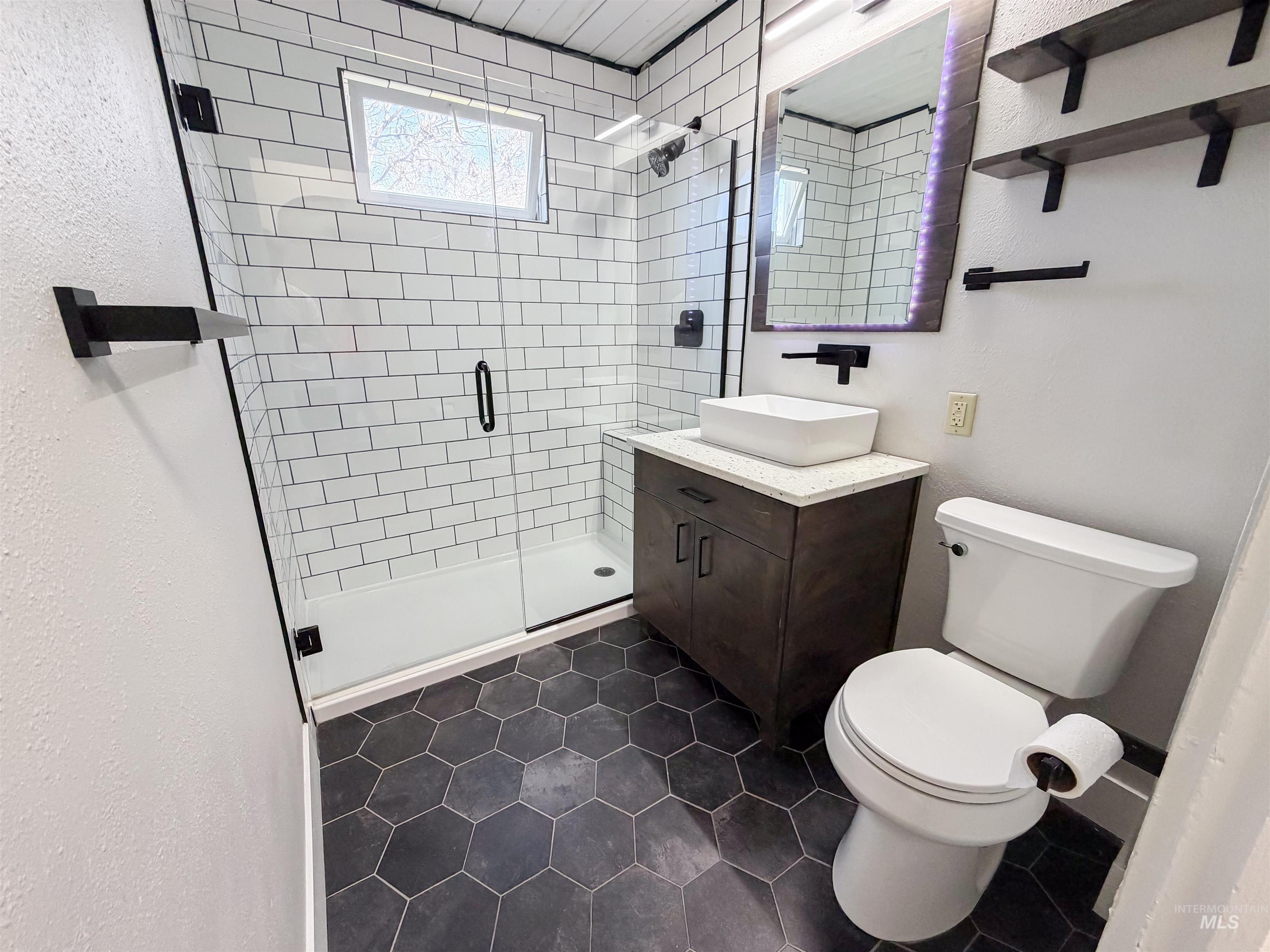 915 E Amity, Nampa, Idaho 83686, 4 Bedrooms, 2 Bathrooms, Residential For Sale, Price $420,000, 98981143