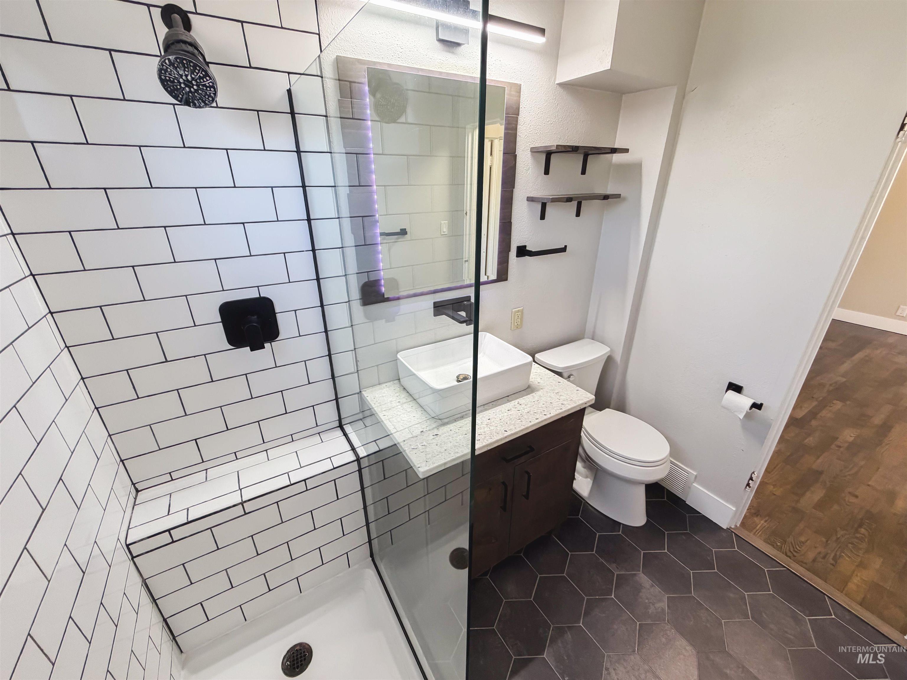 915 E Amity, Nampa, Idaho 83686, 4 Bedrooms, 2 Bathrooms, Residential For Sale, Price $420,000, 98981143