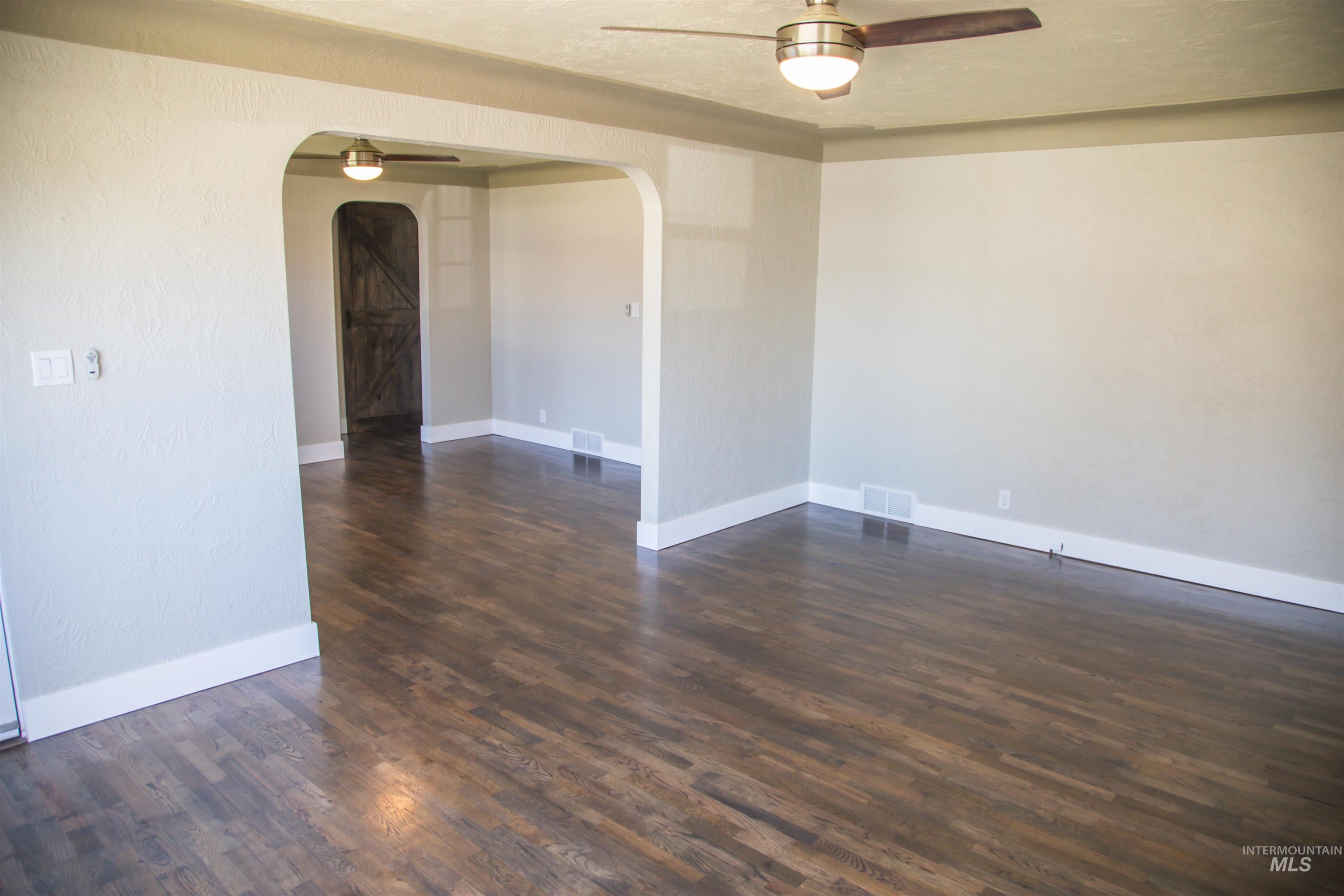 915 E Amity, Nampa, Idaho 83686, 4 Bedrooms, 2 Bathrooms, Residential For Sale, Price $420,000, 98981143