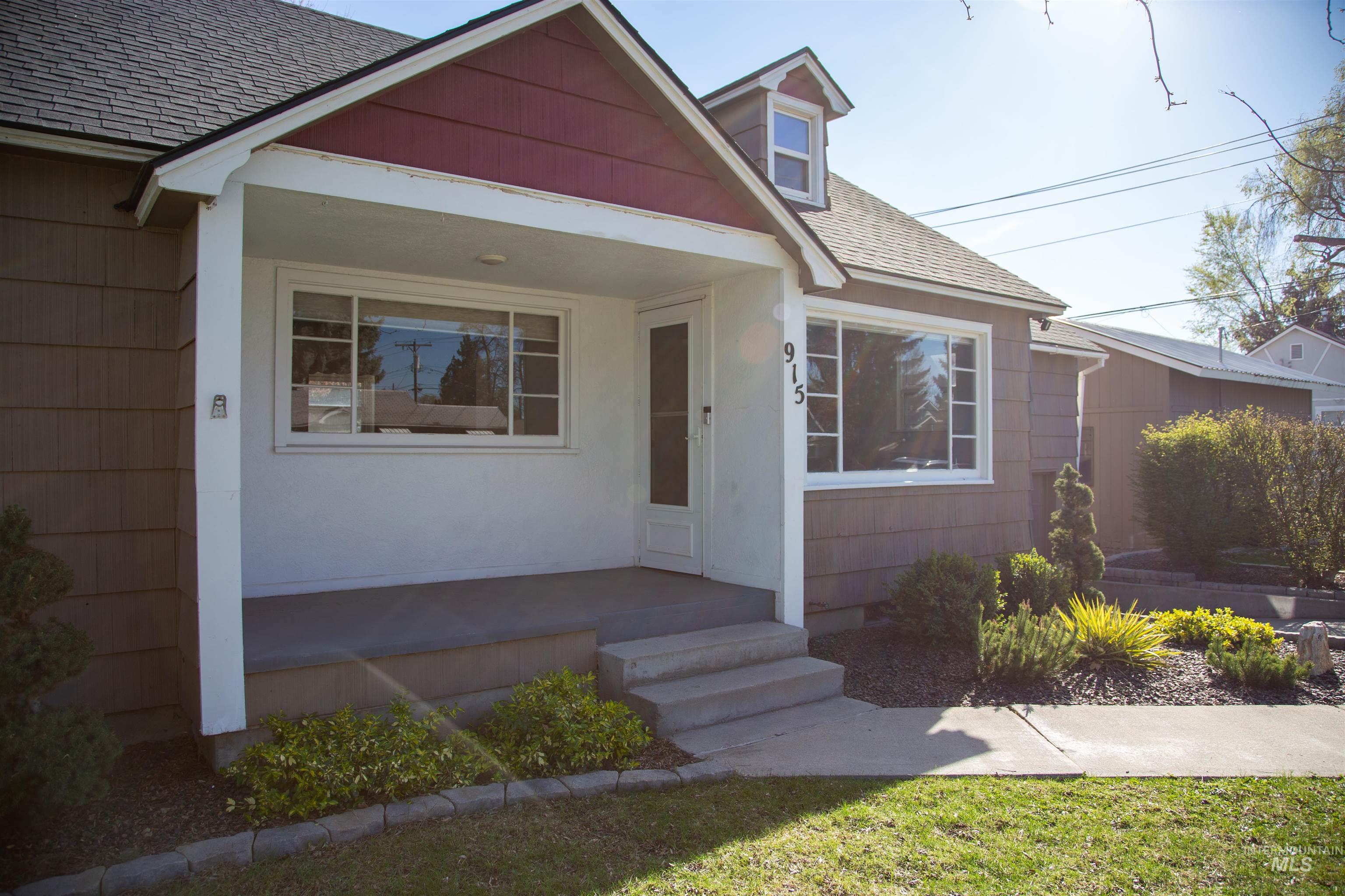 915 E Amity, Nampa, Idaho 83686, 4 Bedrooms, 2 Bathrooms, Residential For Sale, Price $420,000, 98981143