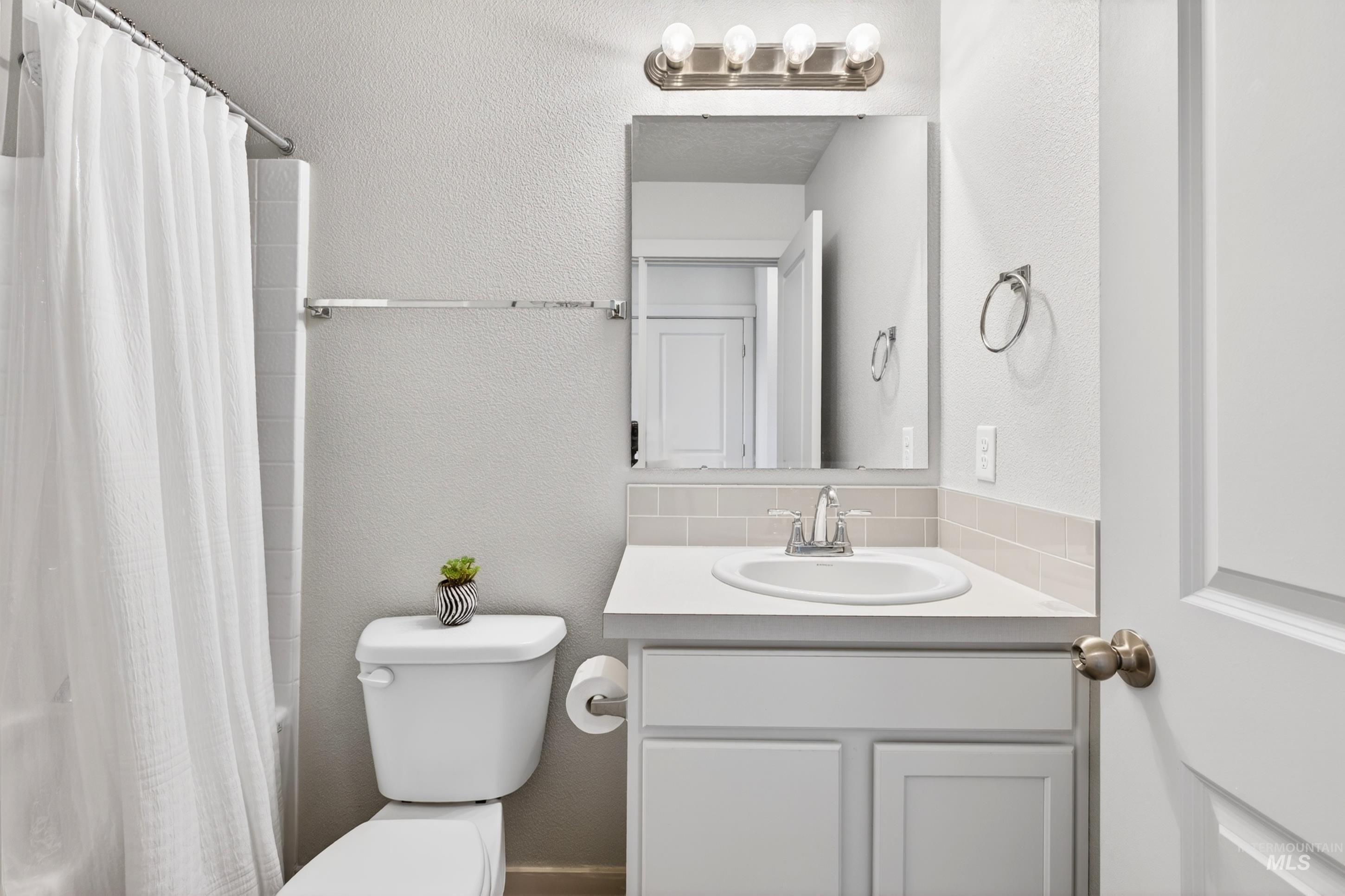 10698 W Springgold Ln., Boise, Idaho 83709, 3 Bedrooms, 2.5 Bathrooms, Residential For Sale, Price $350,000, 98981146