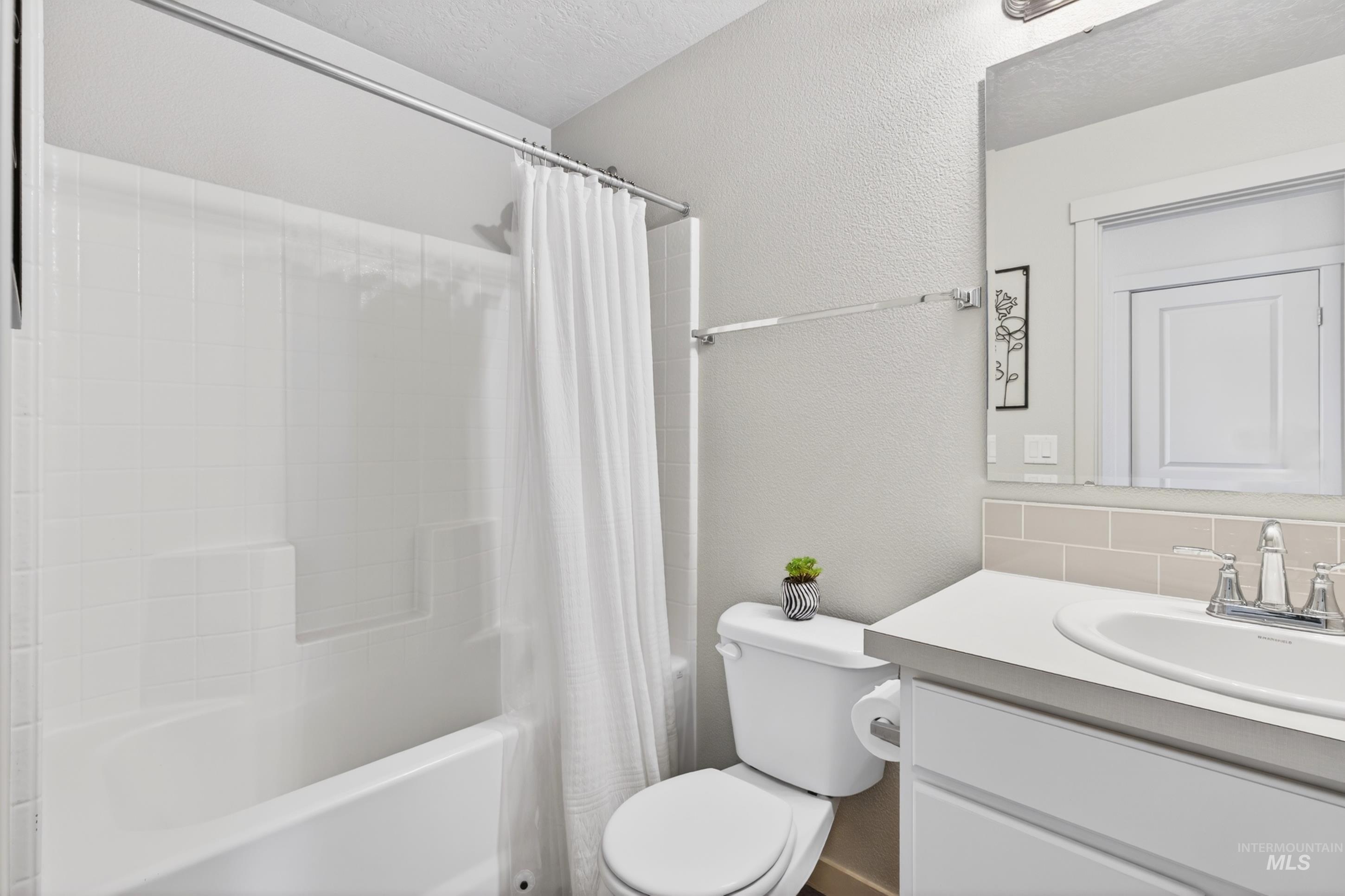 10698 W Springgold Ln., Boise, Idaho 83709, 3 Bedrooms, 2.5 Bathrooms, Residential For Sale, Price $350,000, 98981146