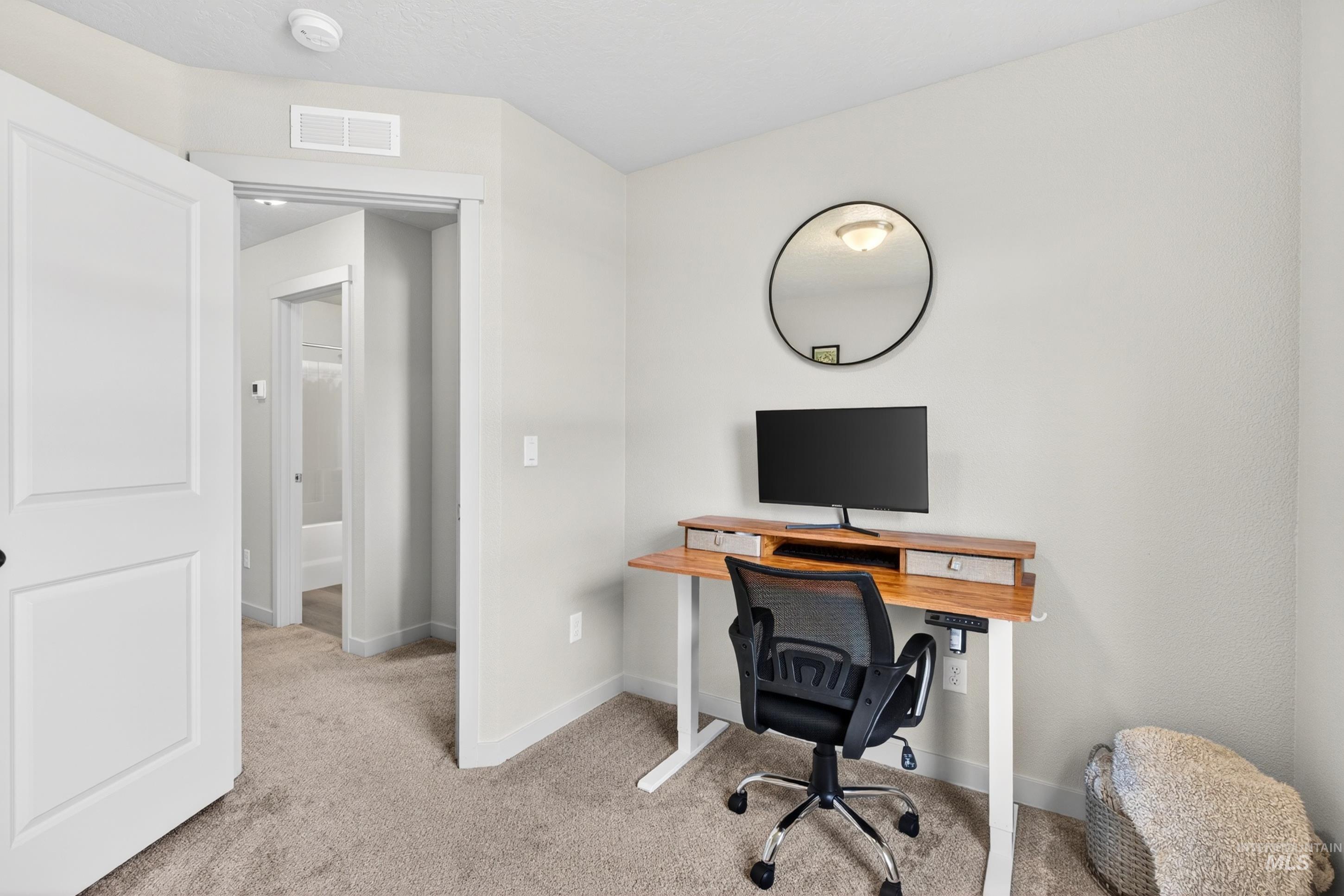 10698 W Springgold Ln., Boise, Idaho 83709, 3 Bedrooms, 2.5 Bathrooms, Residential For Sale, Price $350,000, 98981146