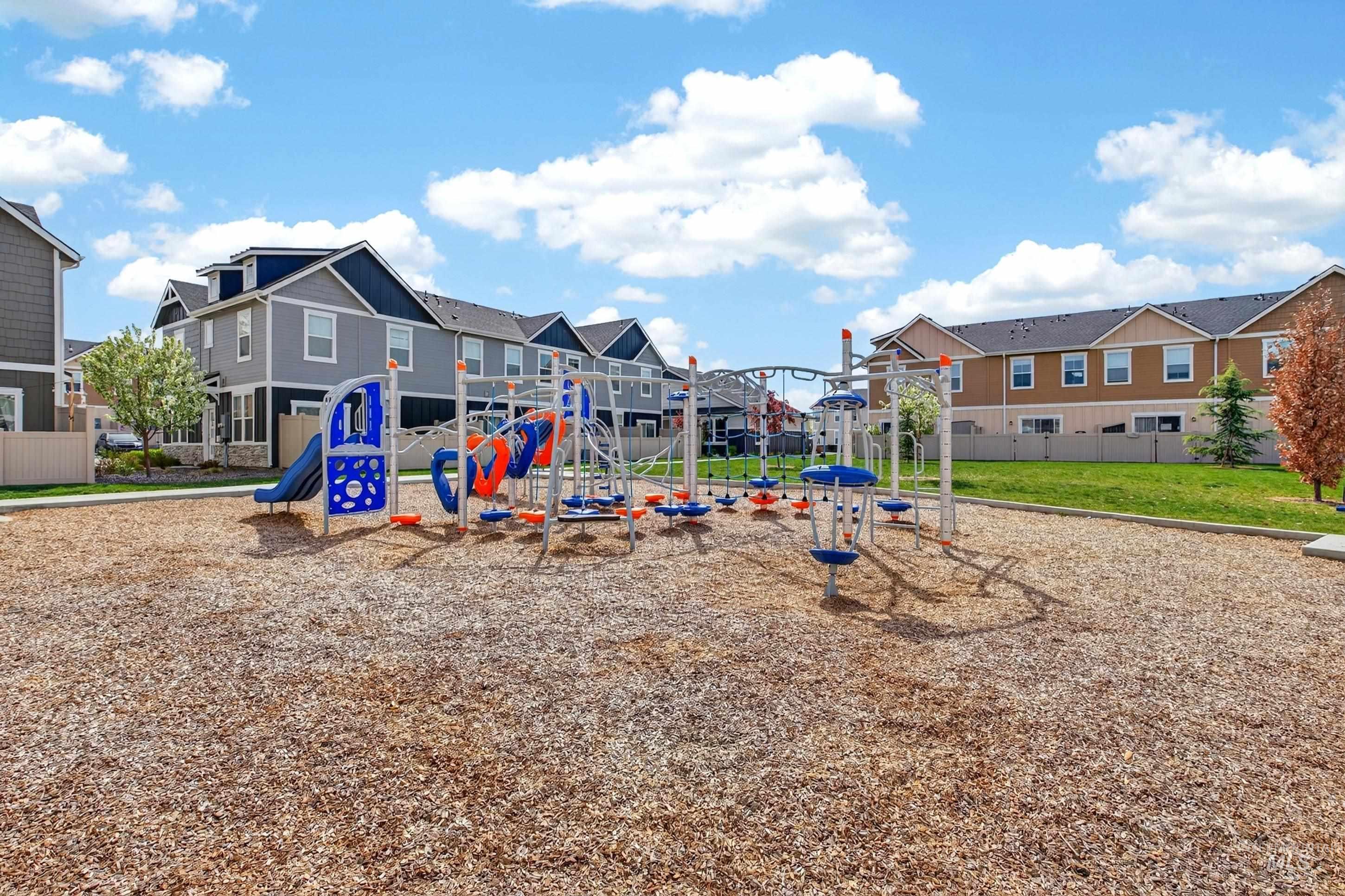 10698 W Springgold Ln., Boise, Idaho 83709, 3 Bedrooms, 2.5 Bathrooms, Residential For Sale, Price $350,000, 98981146