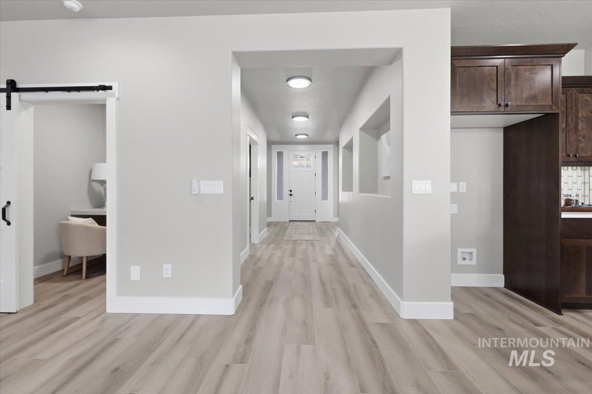 1709 Kayak Rd, Emmett, Idaho 83617, 3 Bedrooms, 2 Bathrooms, Residential For Sale, Price $538,500, 98981150