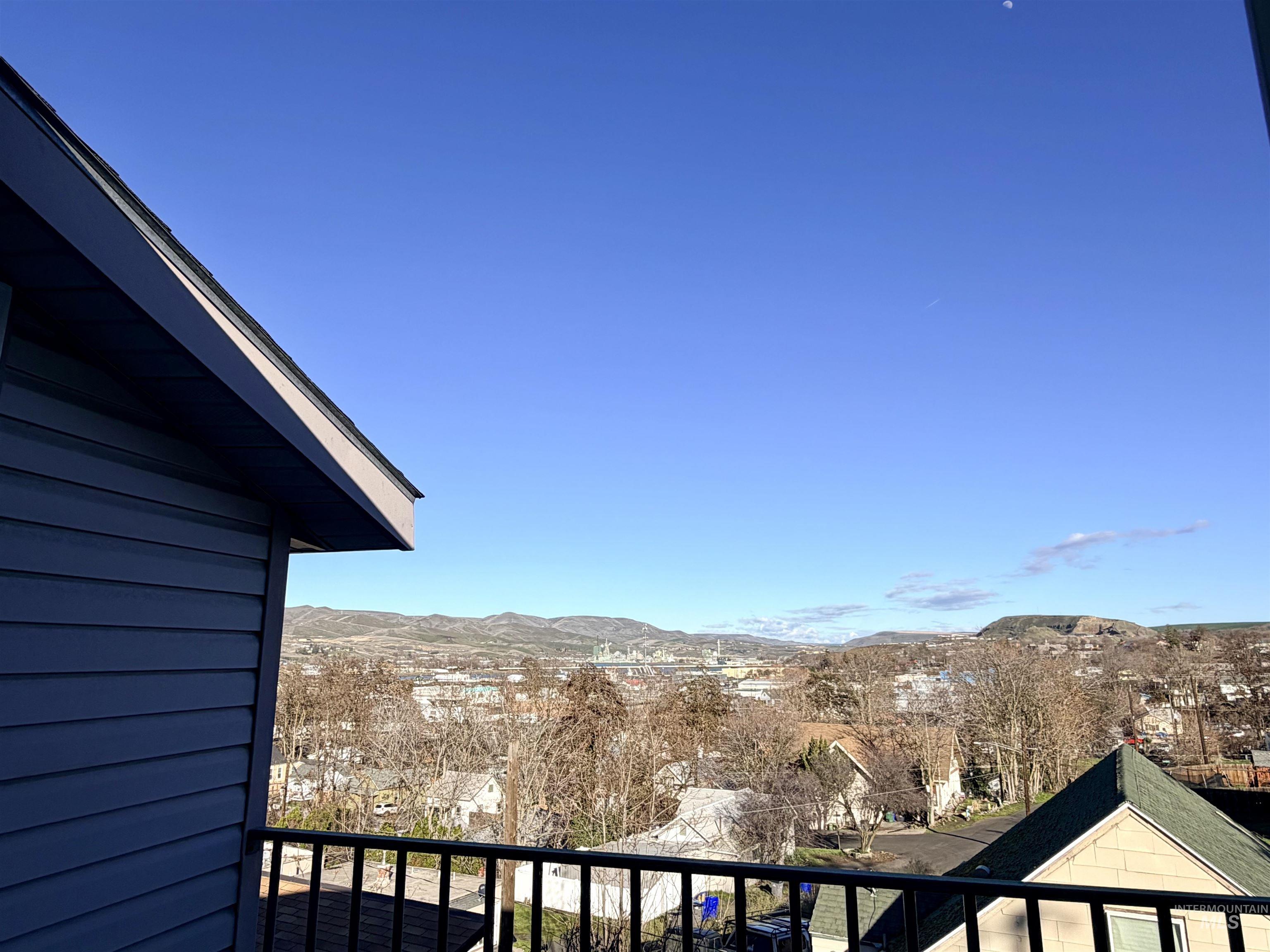 607 Park Street, Lewiston, Idaho 83501, 2 Bedrooms, 2 Bathrooms, Residential For Sale, Price $229,700, 98981157