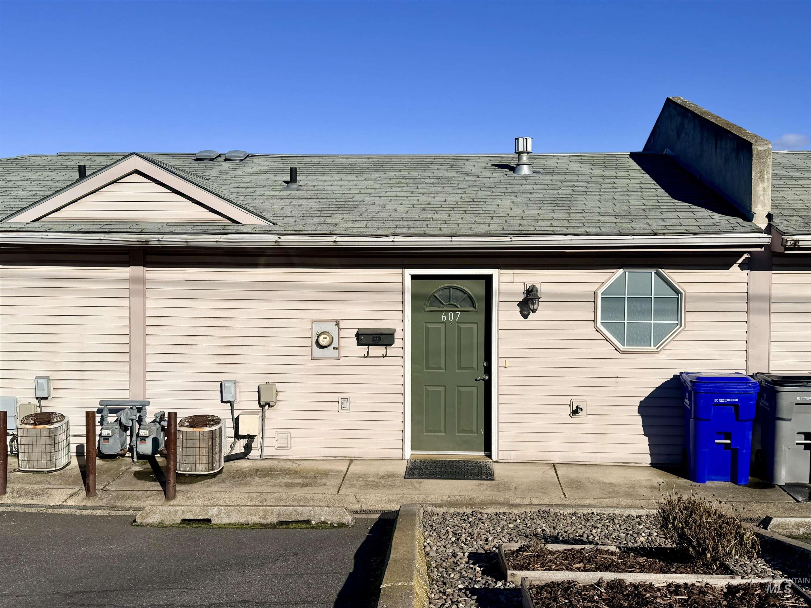 607 Park Street, Lewiston, Idaho 83501, 2 Bedrooms, 2 Bathrooms, Residential For Sale, Price $229,700, 98981157