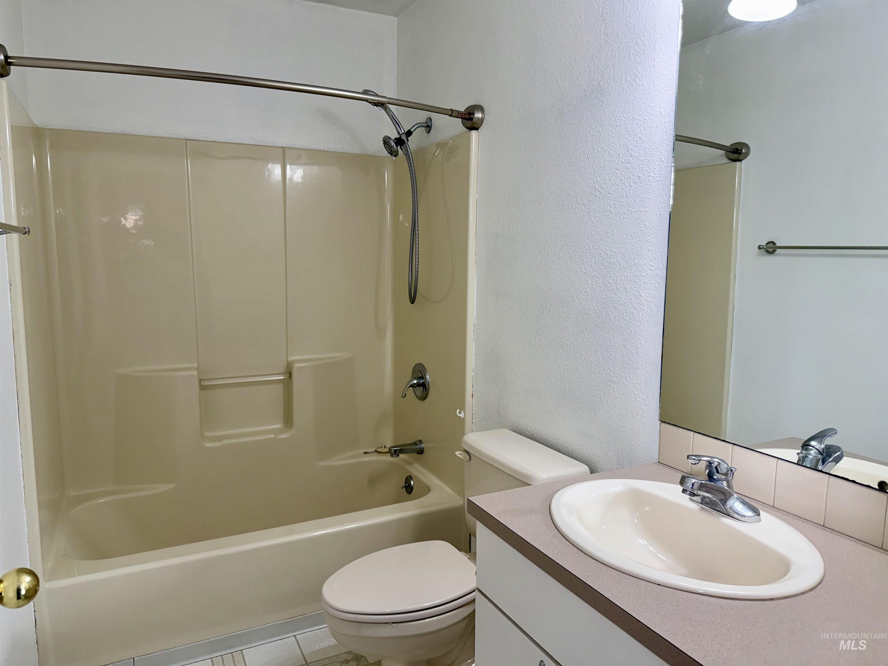 607 Park Street, Lewiston, Idaho 83501, 2 Bedrooms, 2 Bathrooms, Residential For Sale, Price $229,700, 98981157