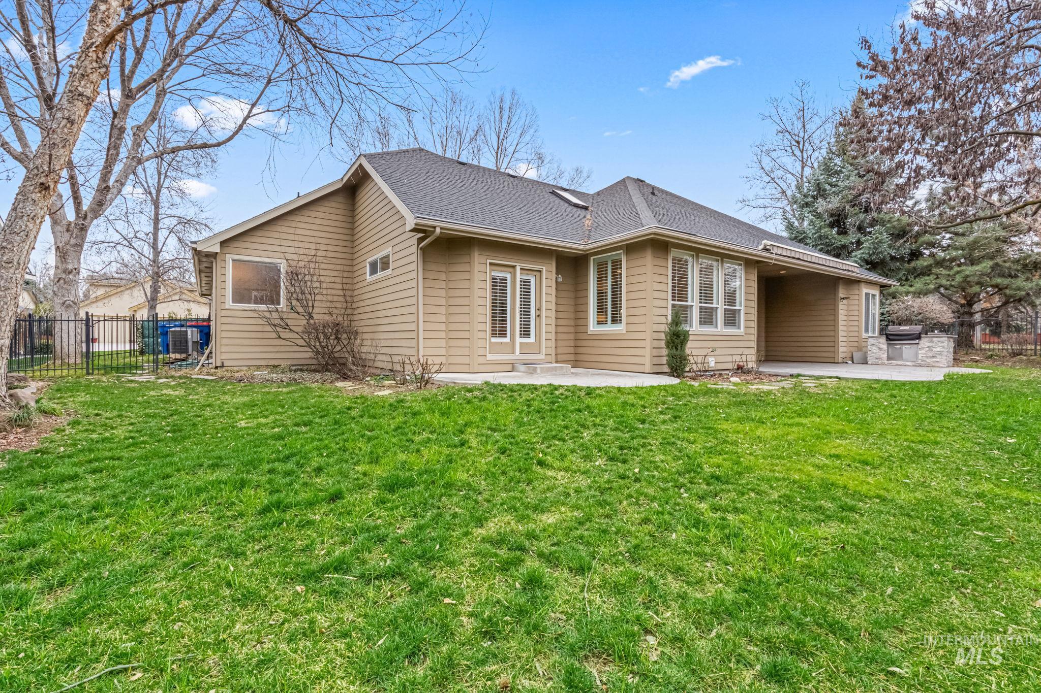 1579 N Watson Way, Eagle, Idaho 83616, 3 Bedrooms, 3 Bathrooms, Residential For Sale, Price $880,000, 98981158