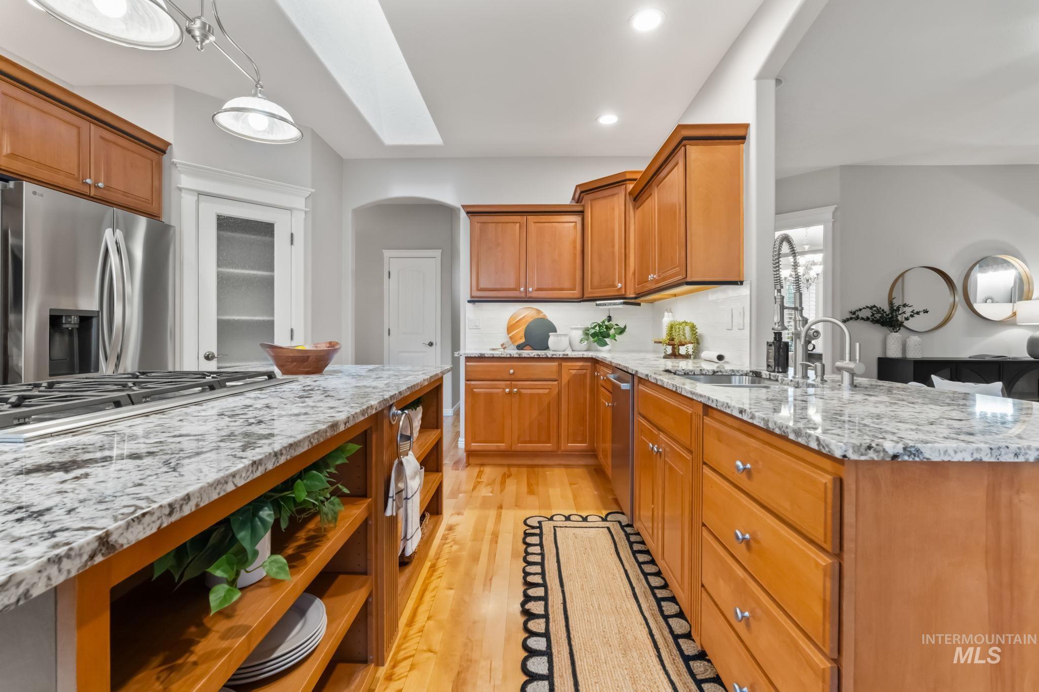 1579 N Watson Way, Eagle, Idaho 83616, 3 Bedrooms, 3 Bathrooms, Residential For Sale, Price $880,000, 98981158