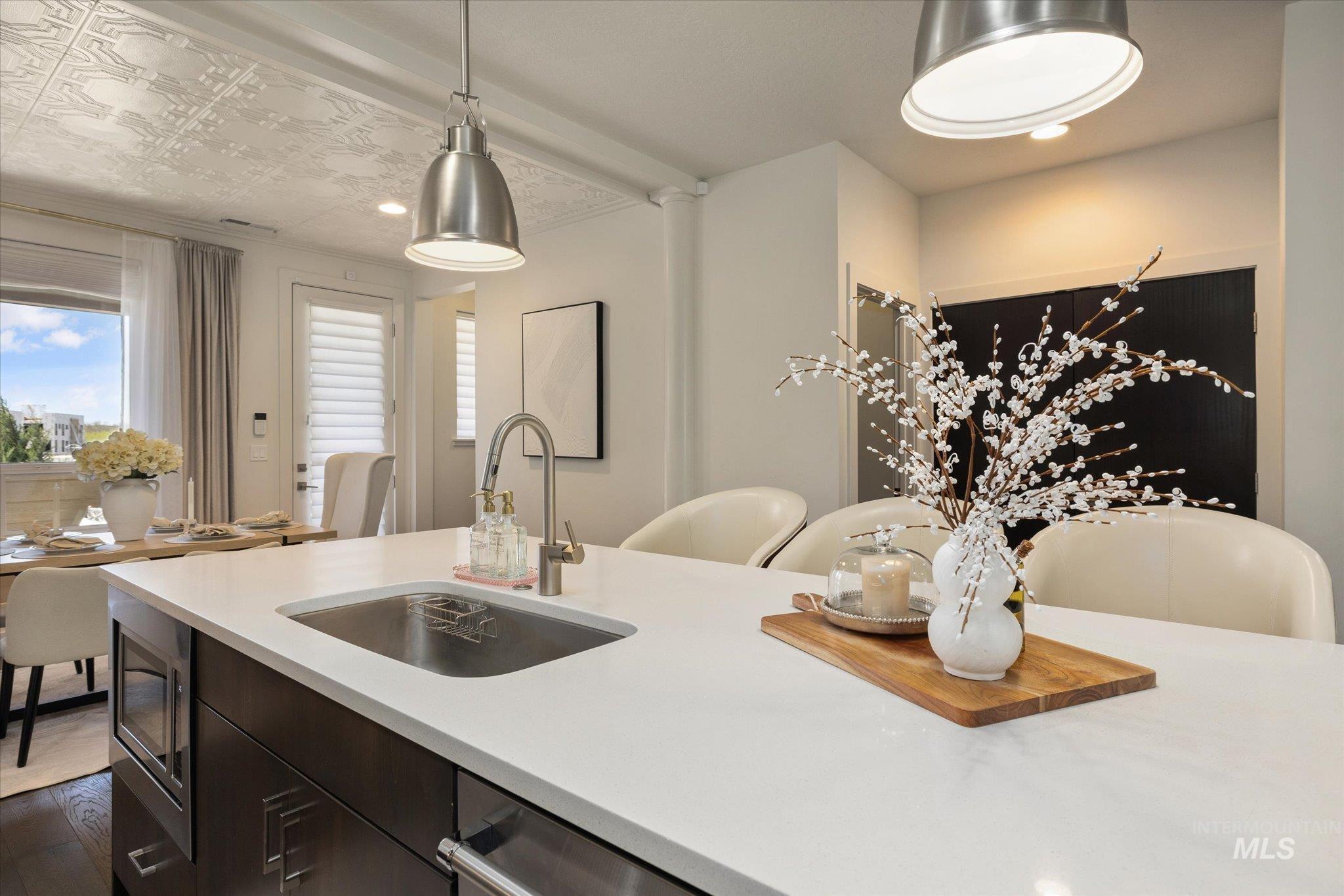 3693 E Parkcenter Blvd, Boise, Idaho 83716, 3 Bedrooms, 3 Bathrooms, Residential For Sale, Price $629,900, 98981159