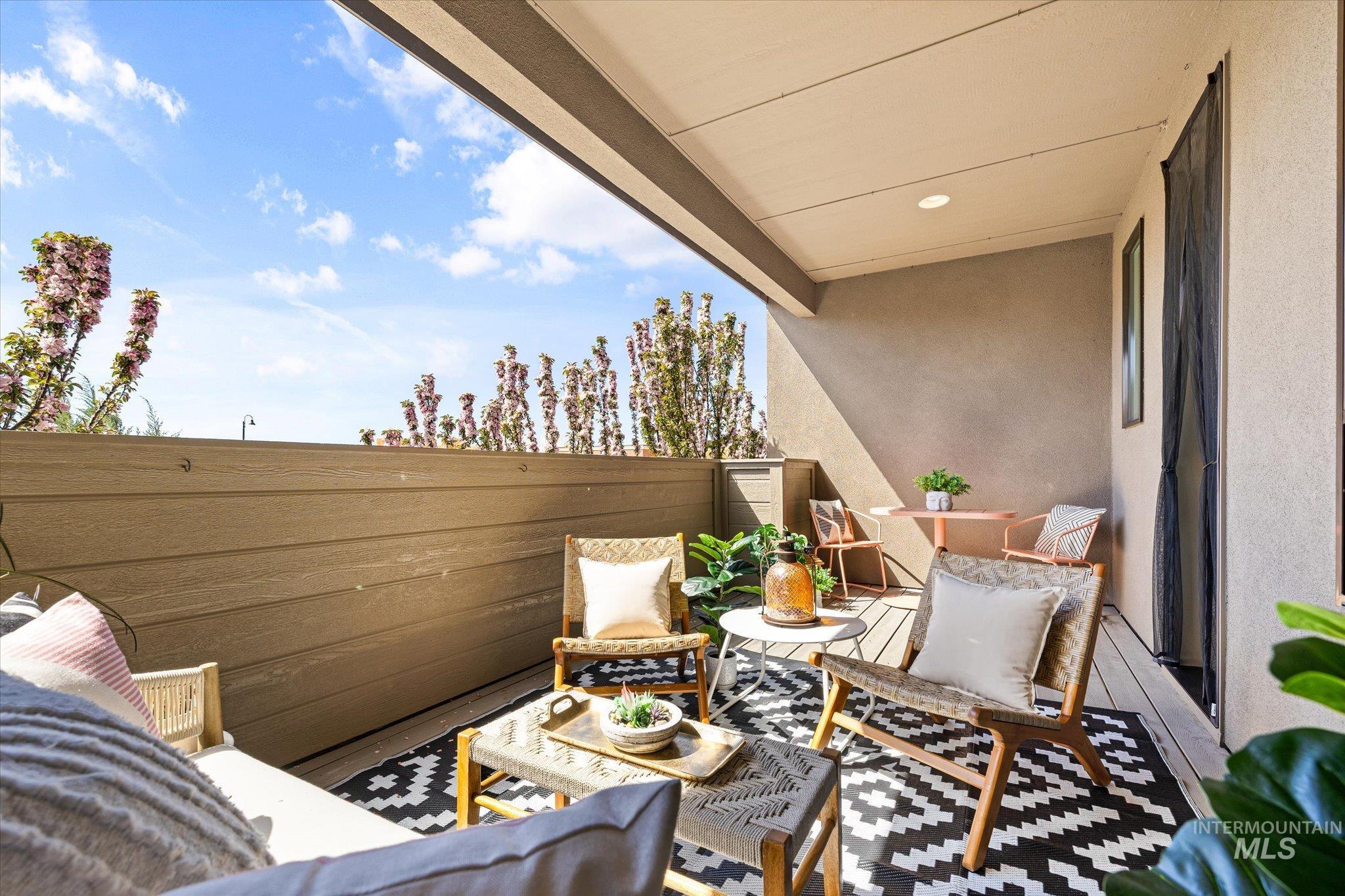 3693 E Parkcenter Blvd, Boise, Idaho 83716, 3 Bedrooms, 3 Bathrooms, Residential For Sale, Price $629,900, 98981159