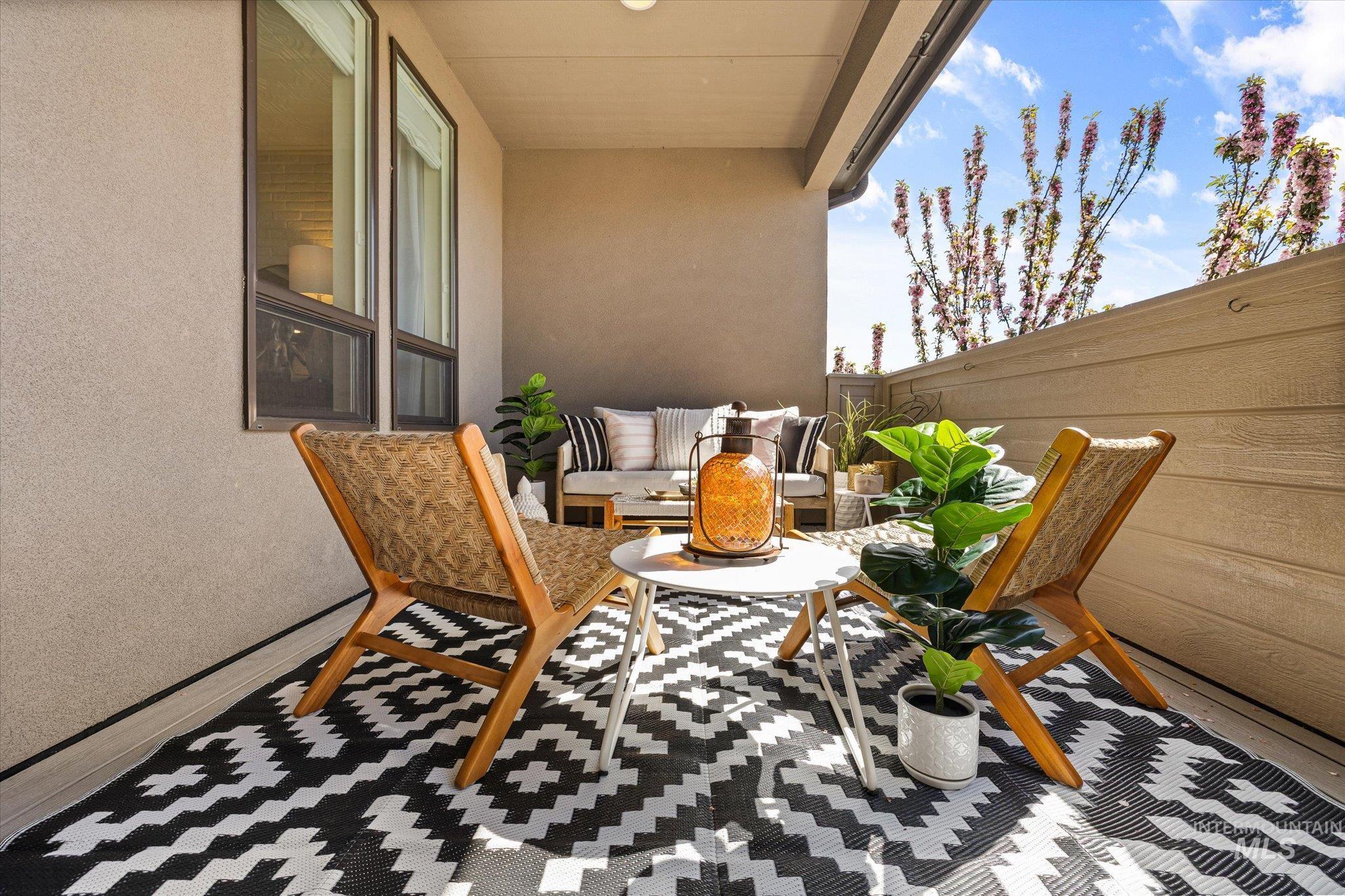 3693 E Parkcenter Blvd, Boise, Idaho 83716, 3 Bedrooms, 3 Bathrooms, Residential For Sale, Price $629,900, 98981159