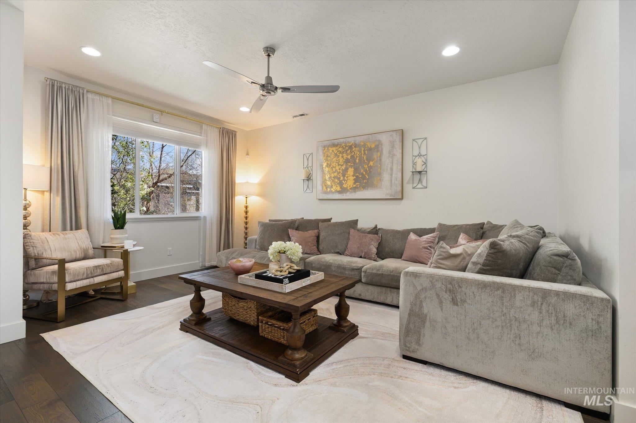 3693 E Parkcenter Blvd, Boise, Idaho 83716, 3 Bedrooms, 3 Bathrooms, Residential For Sale, Price $629,900, 98981159