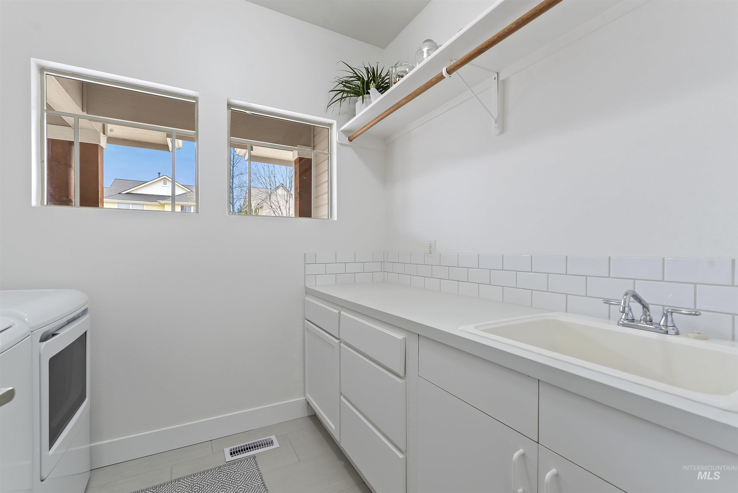 5791 N Arliss Ave, Meridian, Idaho 83646, 3 Bedrooms, 3 Bathrooms, Residential For Sale, Price $649,900, 98981160