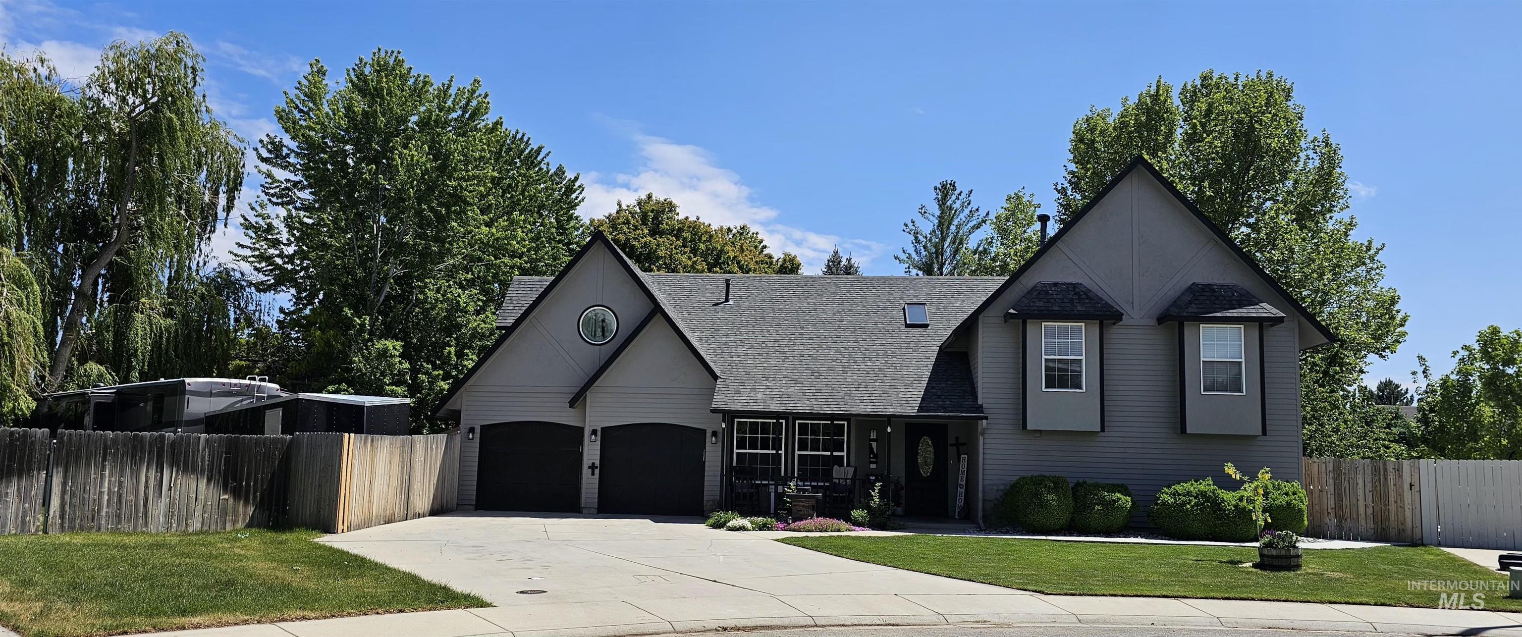 1122 N Roper Place, Meridian, Idaho 83642, 4 Bedrooms, 3 Bathrooms, Residential For Sale, Price $715,000, 98981161