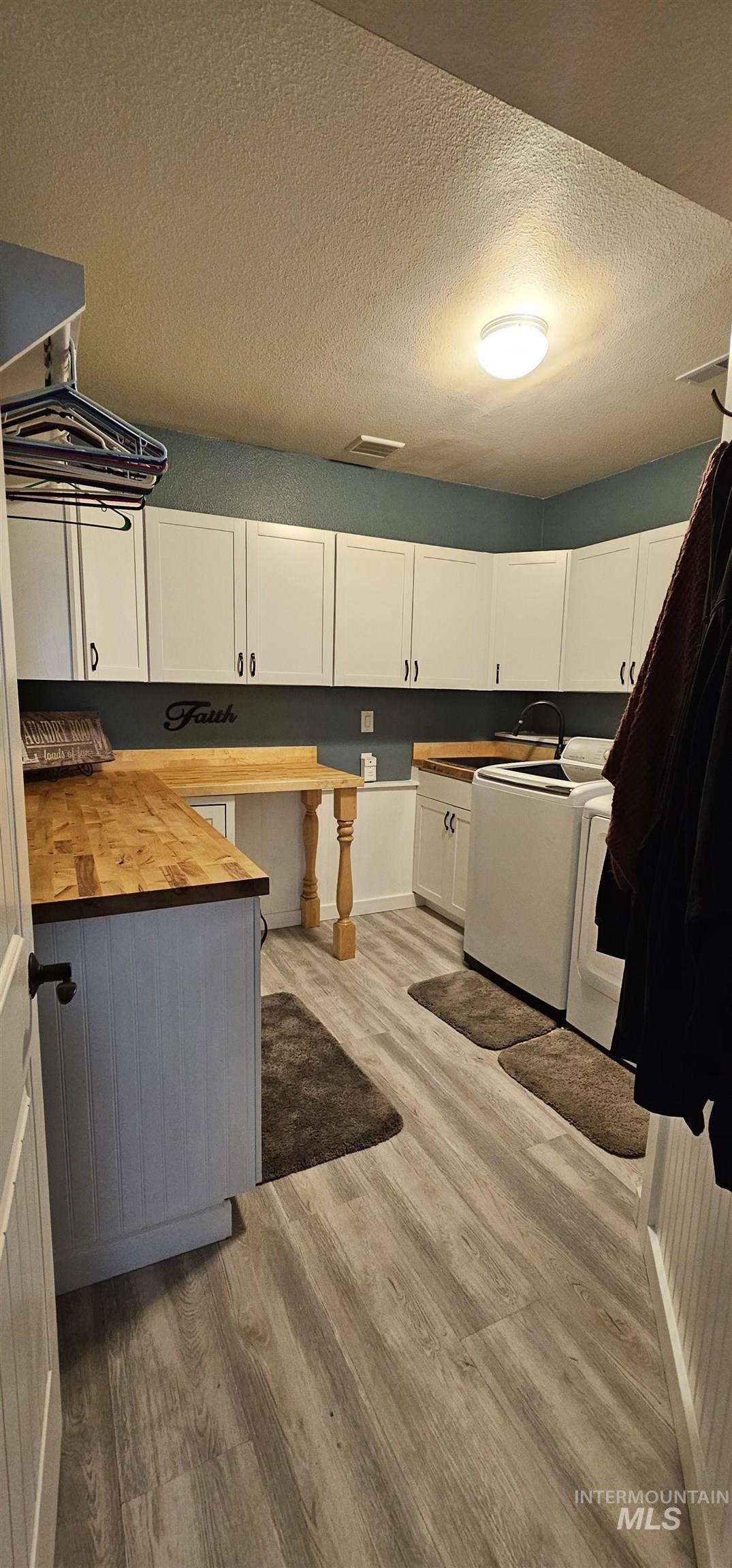 1122 N Roper Place, Meridian, Idaho 83642, 4 Bedrooms, 3 Bathrooms, Residential For Sale, Price $715,000, 98981161