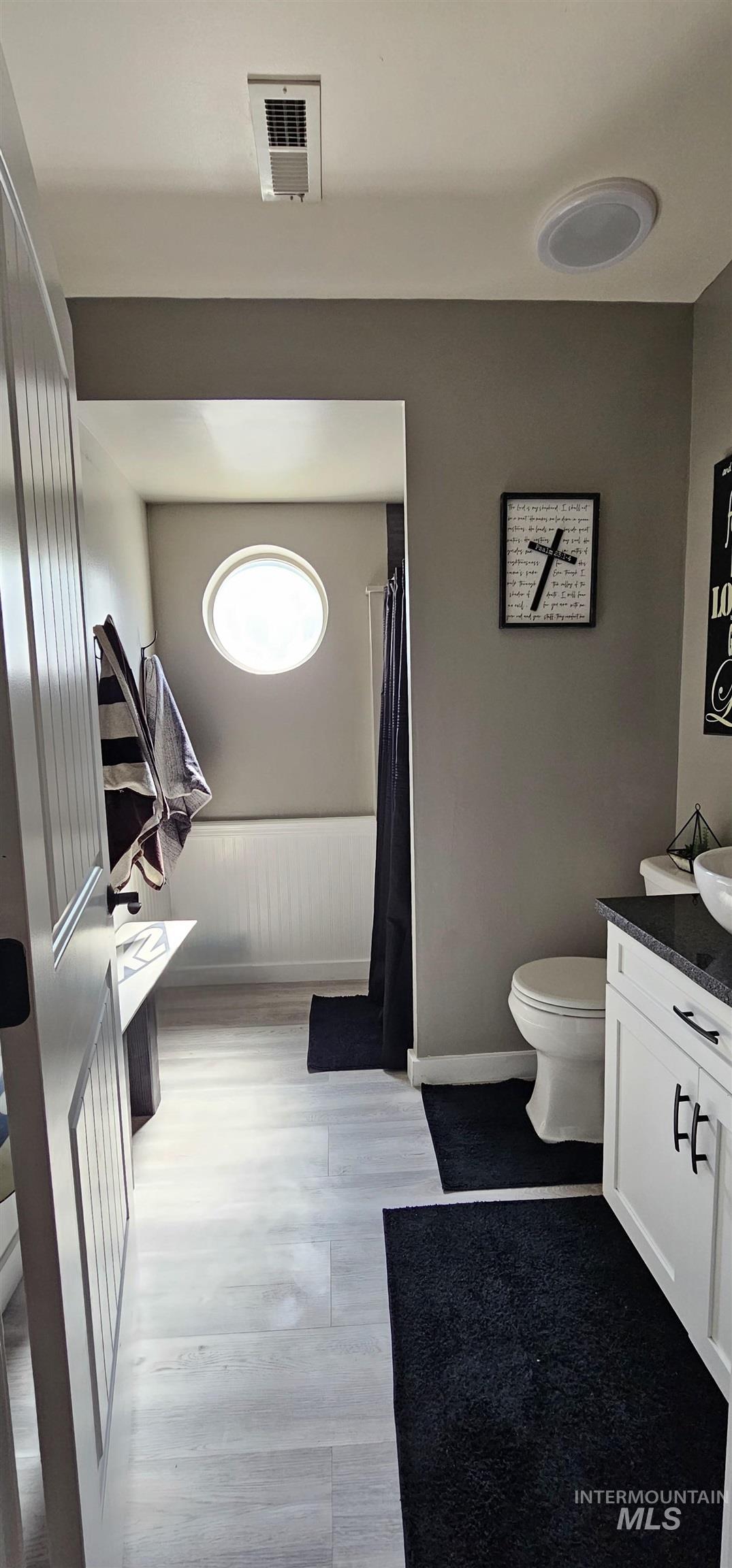 1122 N Roper Place, Meridian, Idaho 83642, 4 Bedrooms, 3 Bathrooms, Residential For Sale, Price $715,000, 98981161