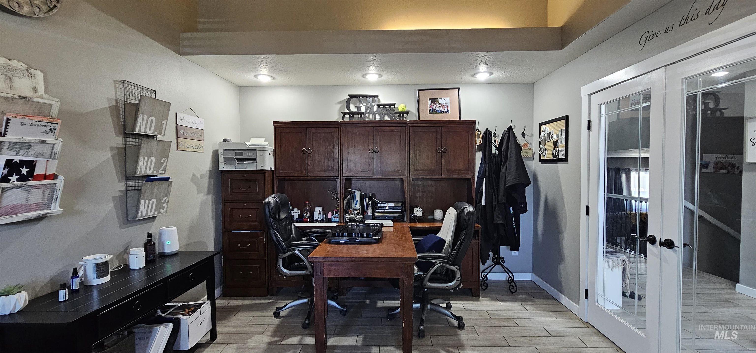 1122 N Roper Place, Meridian, Idaho 83642, 4 Bedrooms, 3 Bathrooms, Residential For Sale, Price $715,000, 98981161