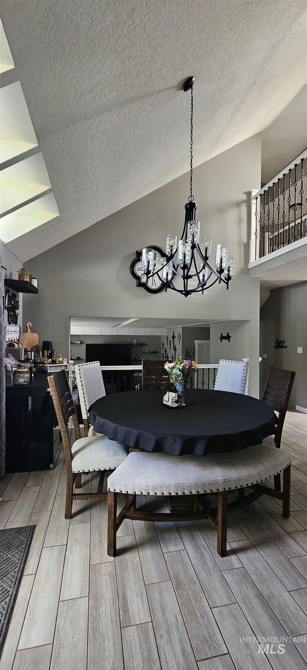 1122 N Roper Place, Meridian, Idaho 83642, 4 Bedrooms, 3 Bathrooms, Residential For Sale, Price $715,000, 98981161