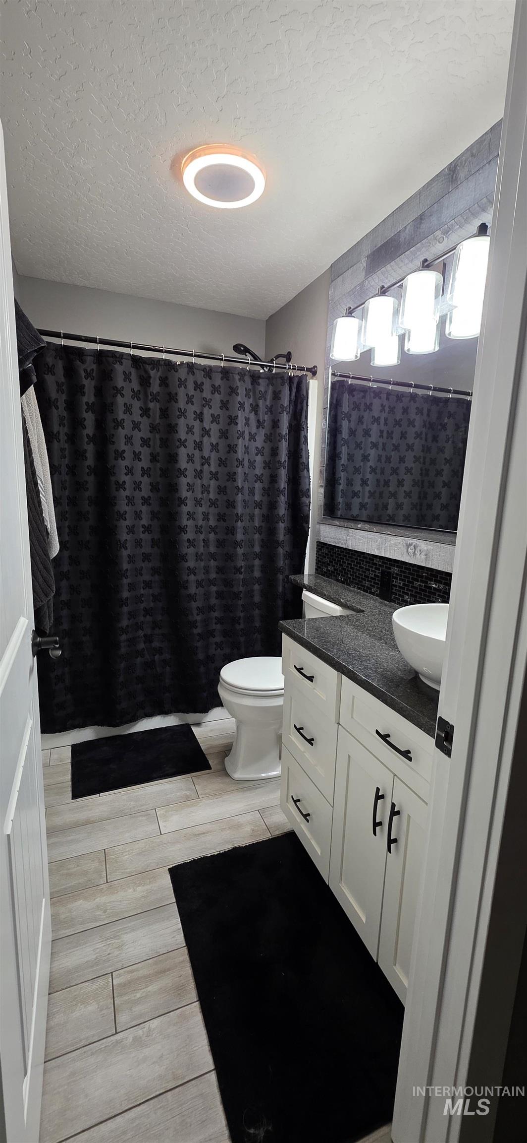 1122 N Roper Place, Meridian, Idaho 83642, 4 Bedrooms, 3 Bathrooms, Residential For Sale, Price $715,000, 98981161