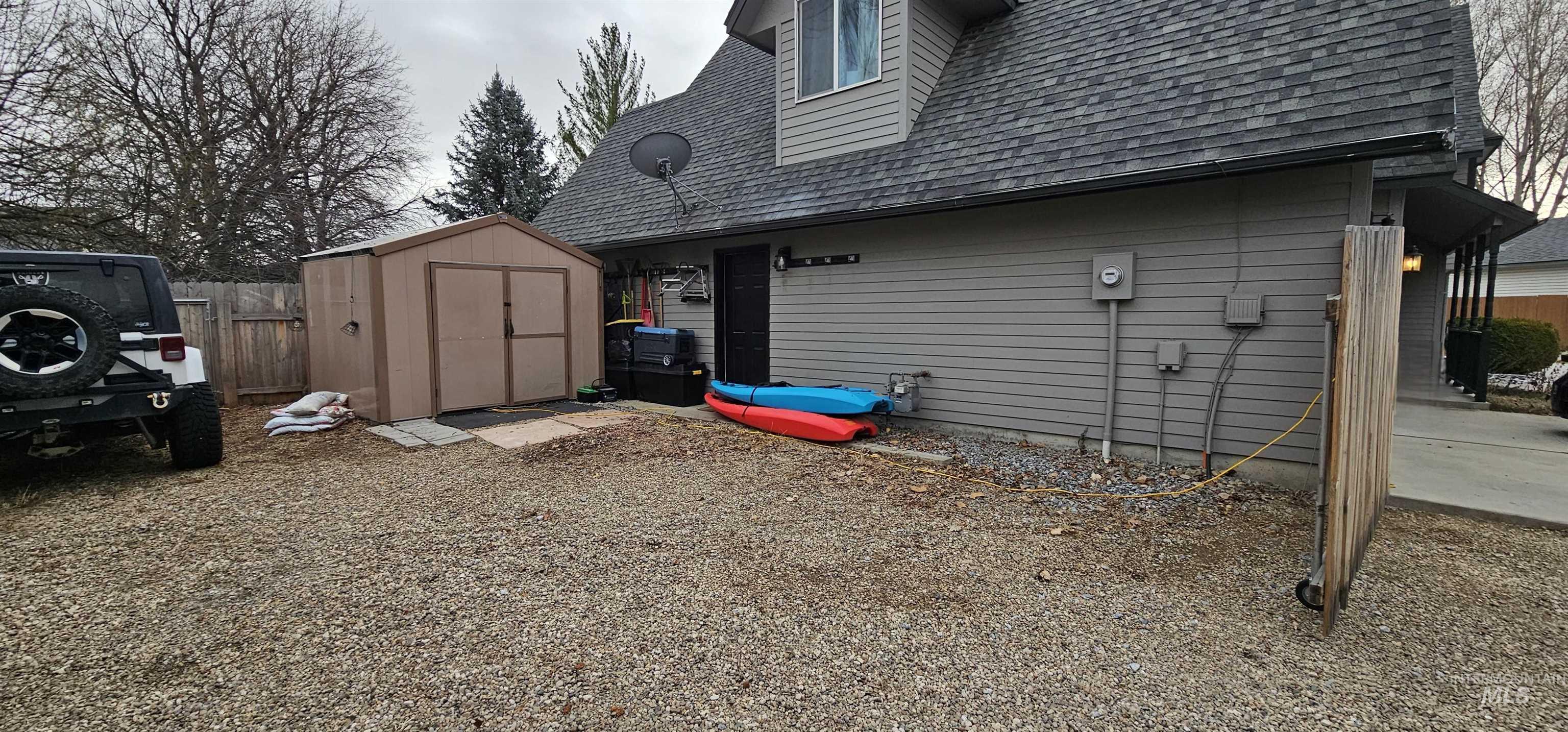 1122 N Roper Place, Meridian, Idaho 83642, 4 Bedrooms, 3 Bathrooms, Residential For Sale, Price $715,000, 98981161