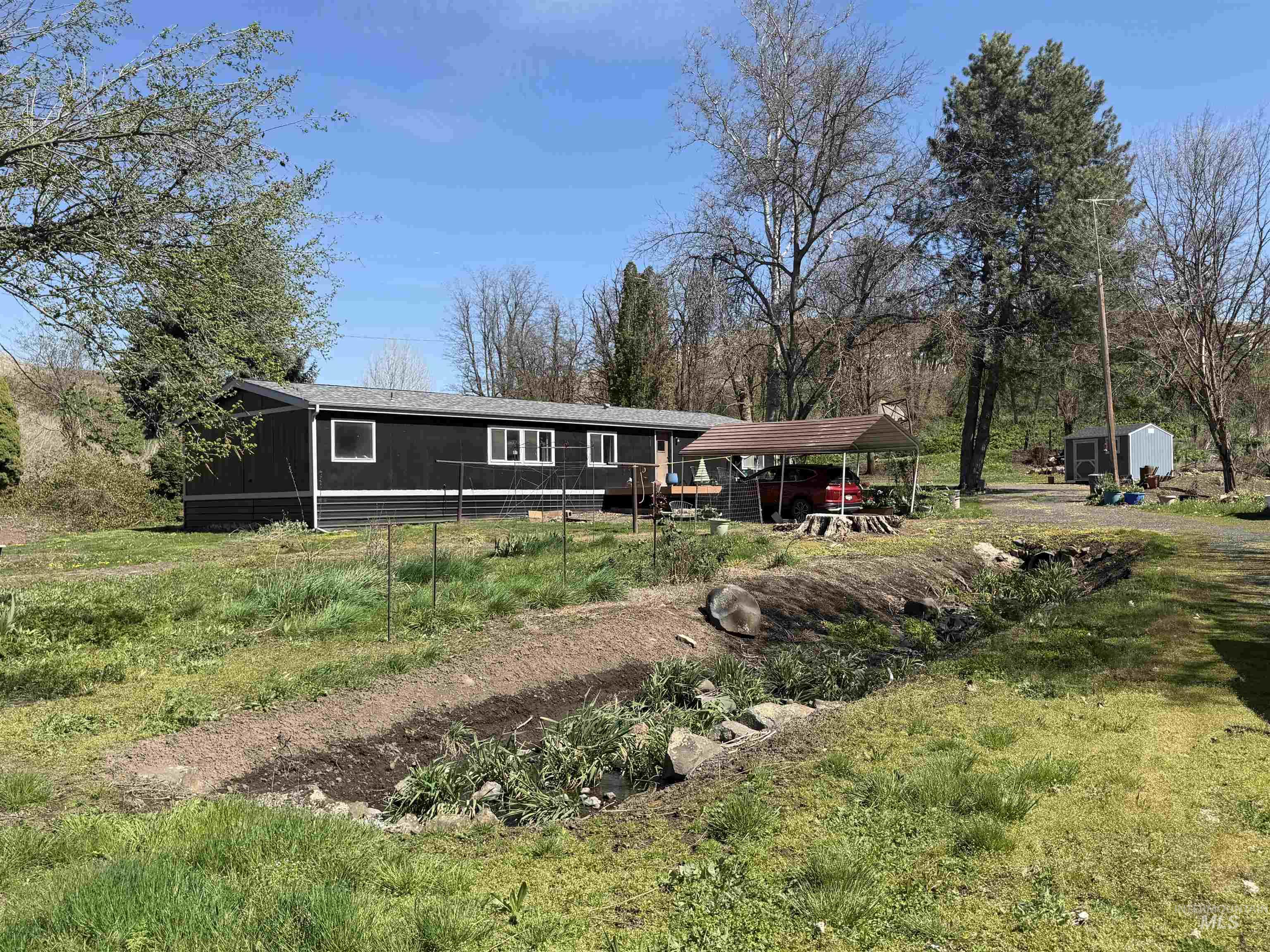 27474 N Tom Beall Road, Lapwai, Idaho 83540, 3 Bedrooms, 2 Bathrooms, Residential For Sale, Price $425,000, 98981164