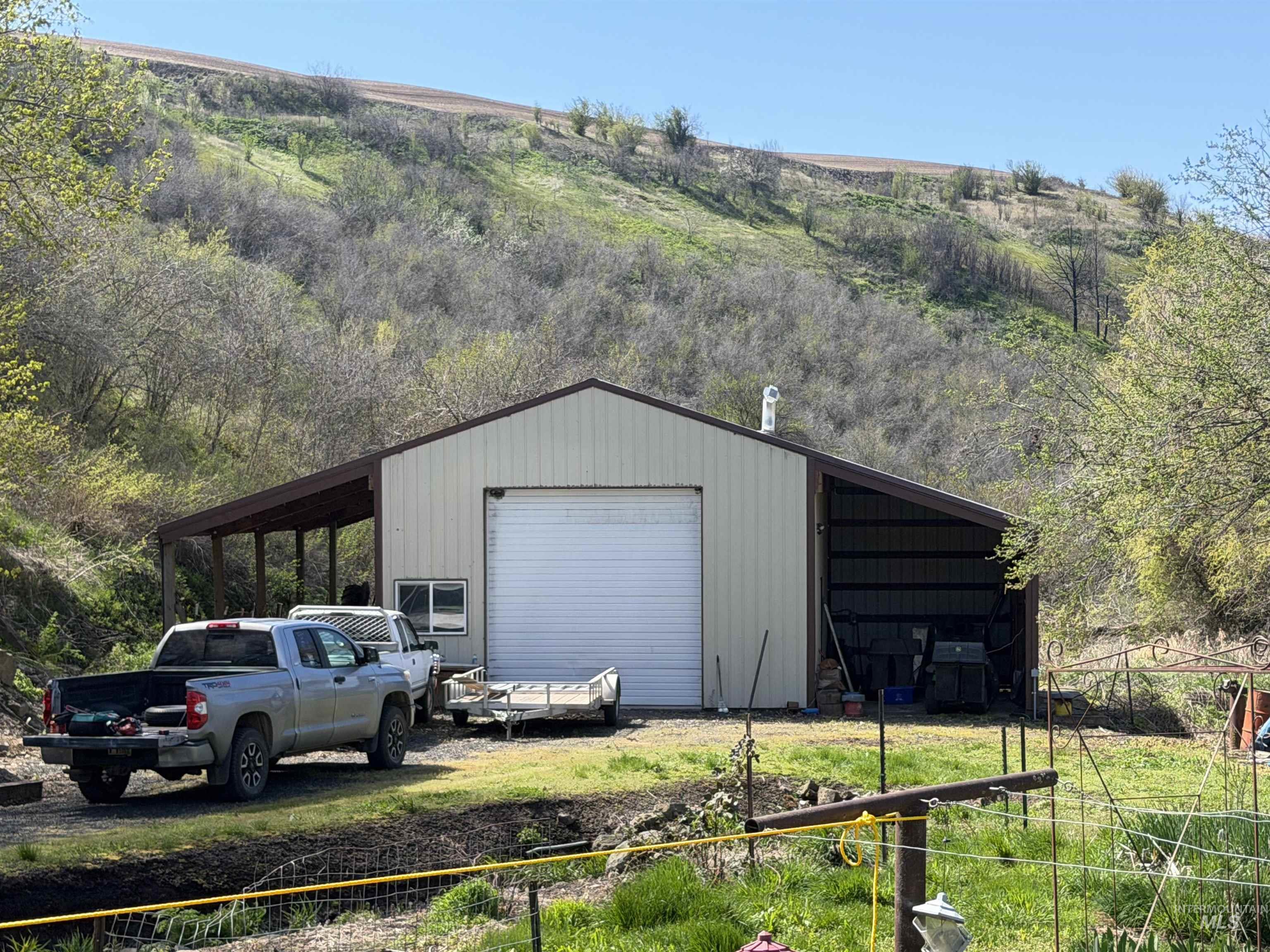 27474 N Tom Beall Road, Lapwai, Idaho 83540, 3 Bedrooms, 2 Bathrooms, Residential For Sale, Price $425,000, 98981164