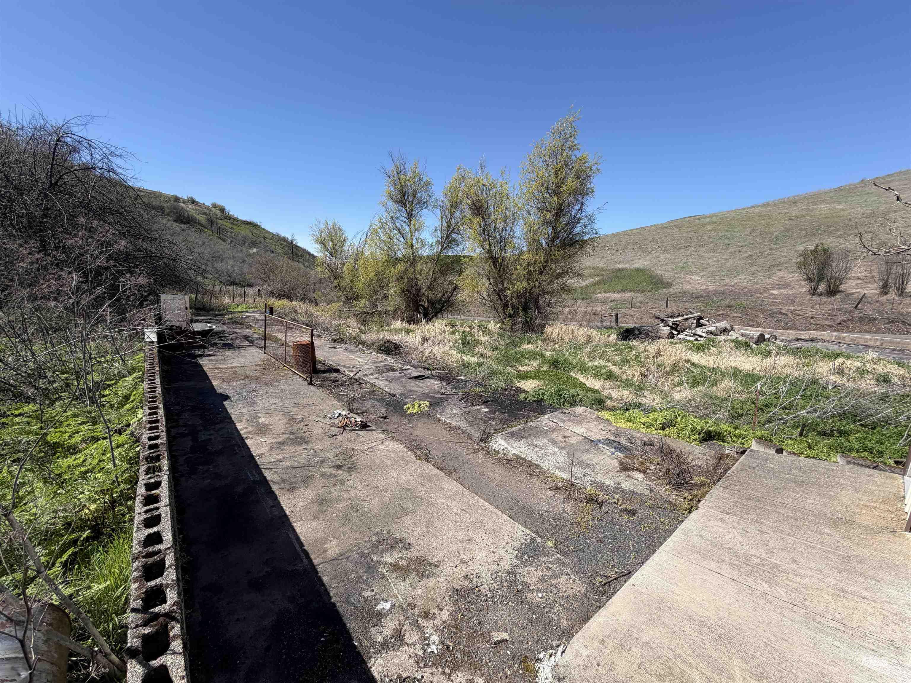 27474 N Tom Beall Road, Lapwai, Idaho 83540, 3 Bedrooms, 2 Bathrooms, Residential For Sale, Price $425,000, 98981164