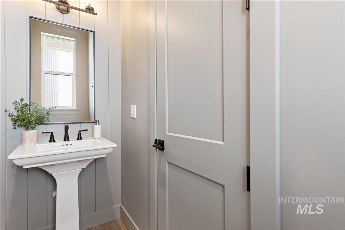 901 W Malbar St., Meridian, Idaho 83646, 4 Bedrooms, 3.5 Bathrooms, Residential For Sale, Price $739,900, 98981165