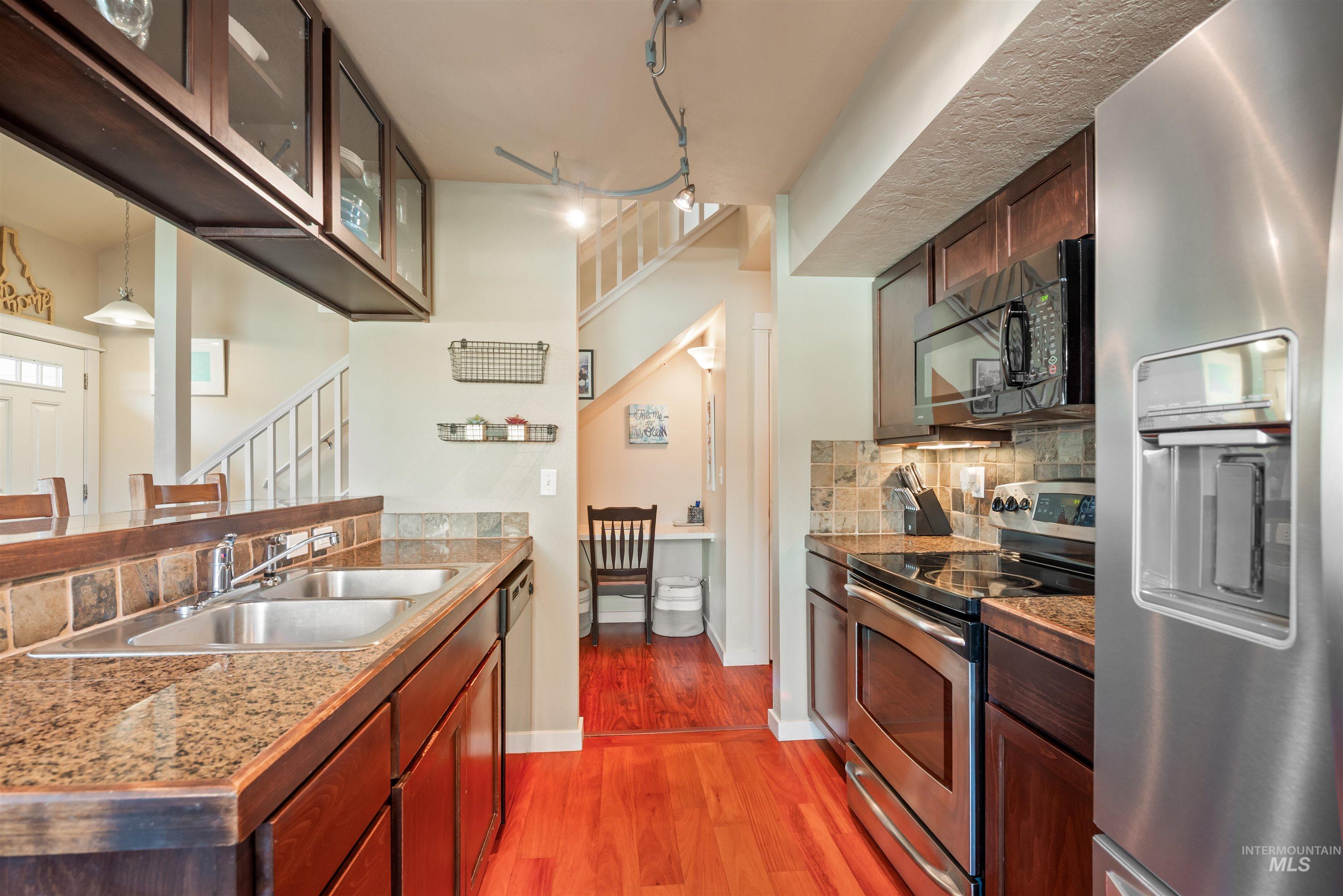 9155 W Brogan Drive, Boise, Idaho 83709, 2 Bedrooms, 2 Bathrooms, Residential For Sale, Price $335,000, 98981166