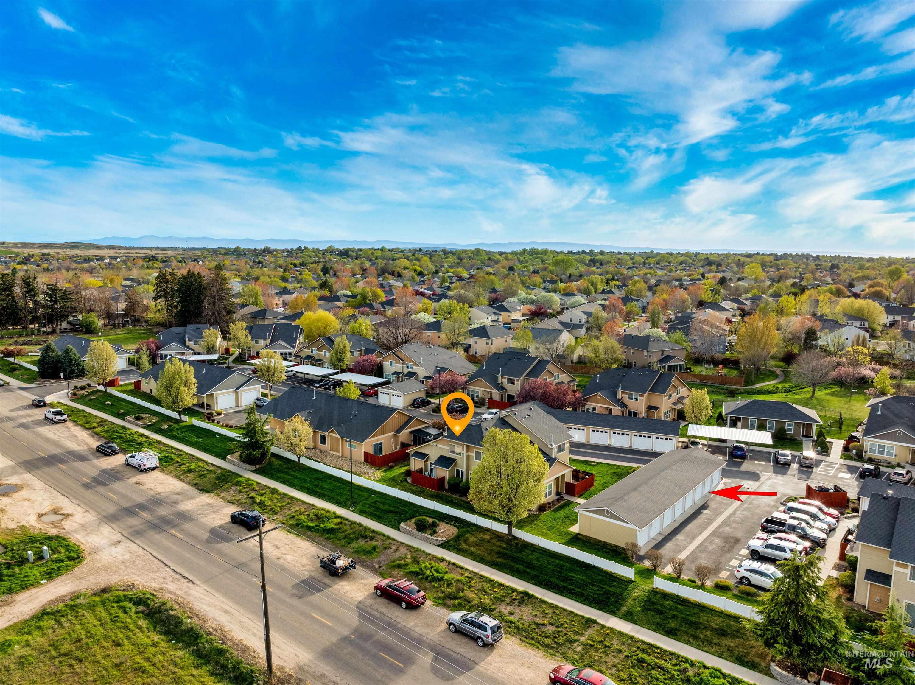 9155 W Brogan Drive, Boise, Idaho 83709, 2 Bedrooms, 2 Bathrooms, Residential For Sale, Price $335,000, 98981166