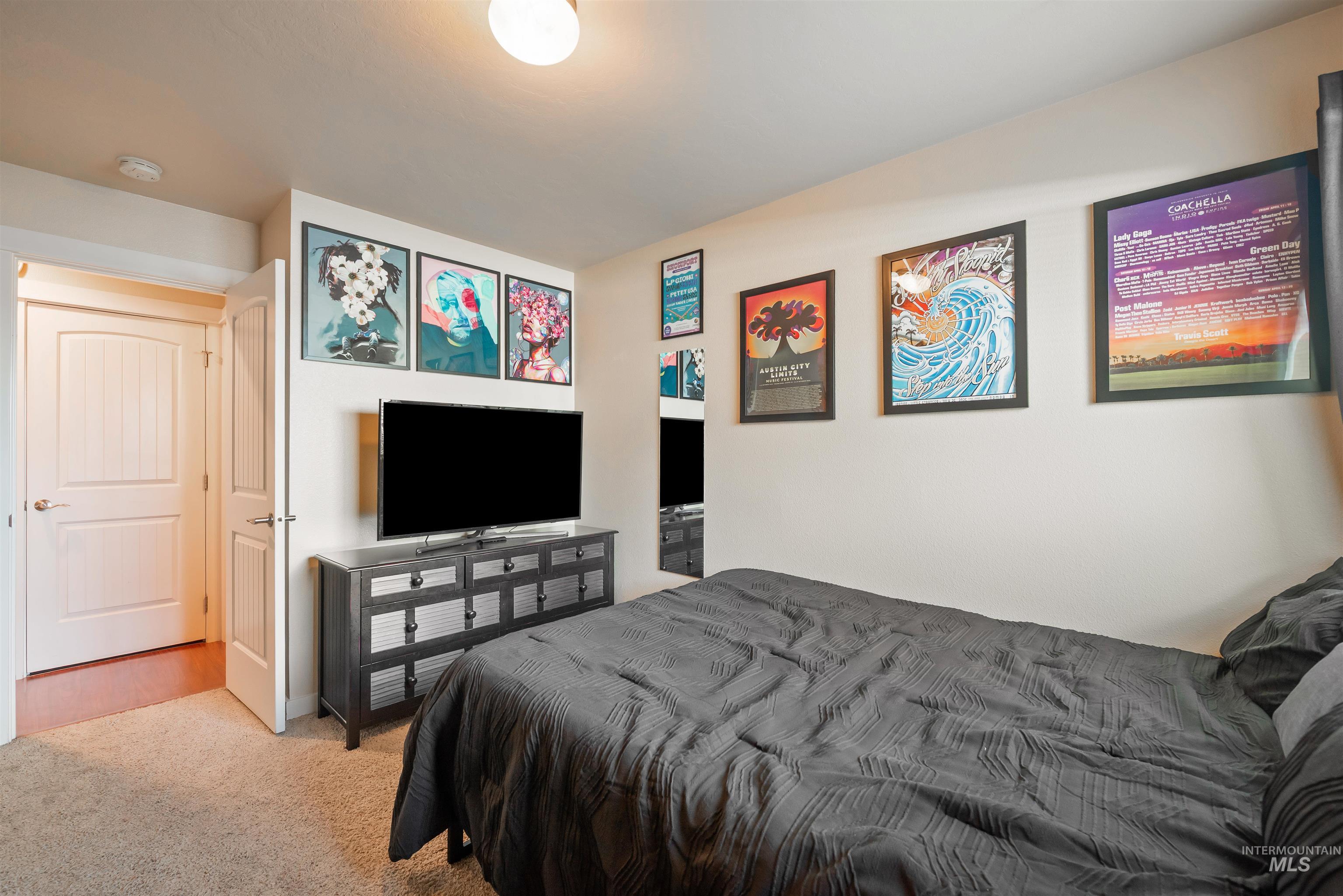 9155 W Brogan Drive, Boise, Idaho 83709, 2 Bedrooms, 2 Bathrooms, Residential For Sale, Price $335,000, 98981166