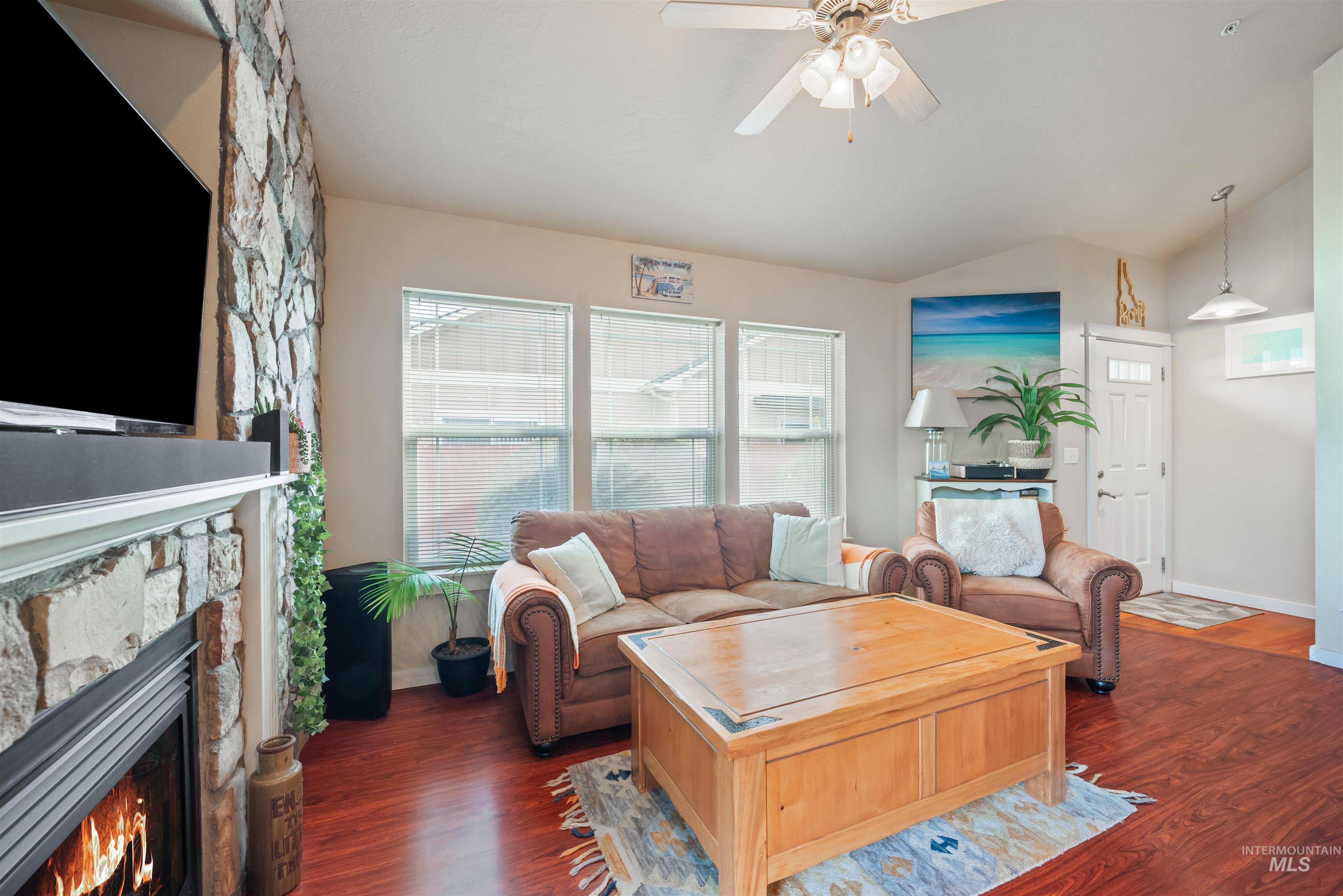 9155 W Brogan Drive, Boise, Idaho 83709, 2 Bedrooms, 2 Bathrooms, Residential For Sale, Price $335,000, 98981166