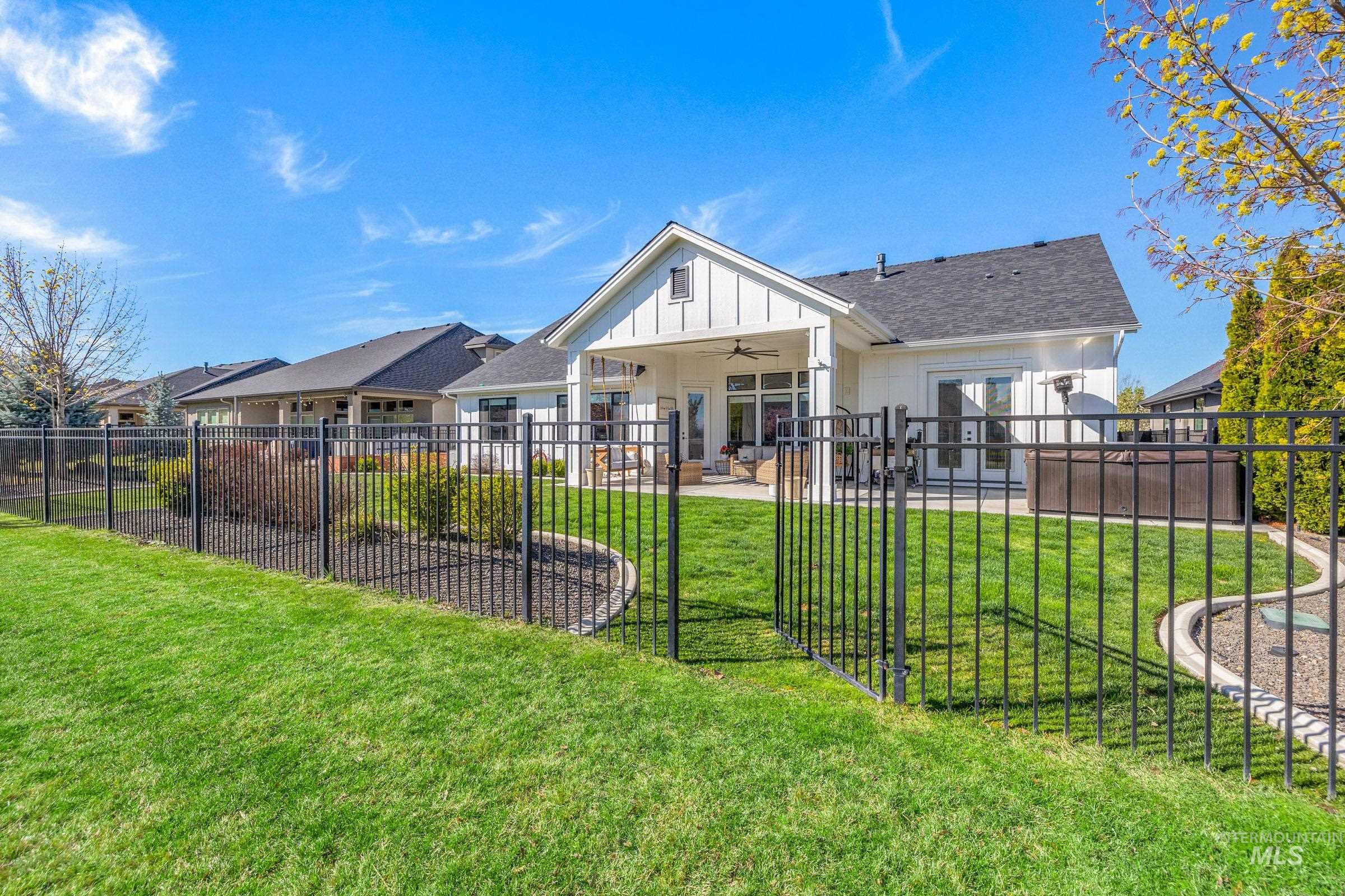 550 S Devon Ave, Star, Idaho 83669-6156, 3 Bedrooms, 2.5 Bathrooms, Residential For Sale, Price $925,000, 98981168