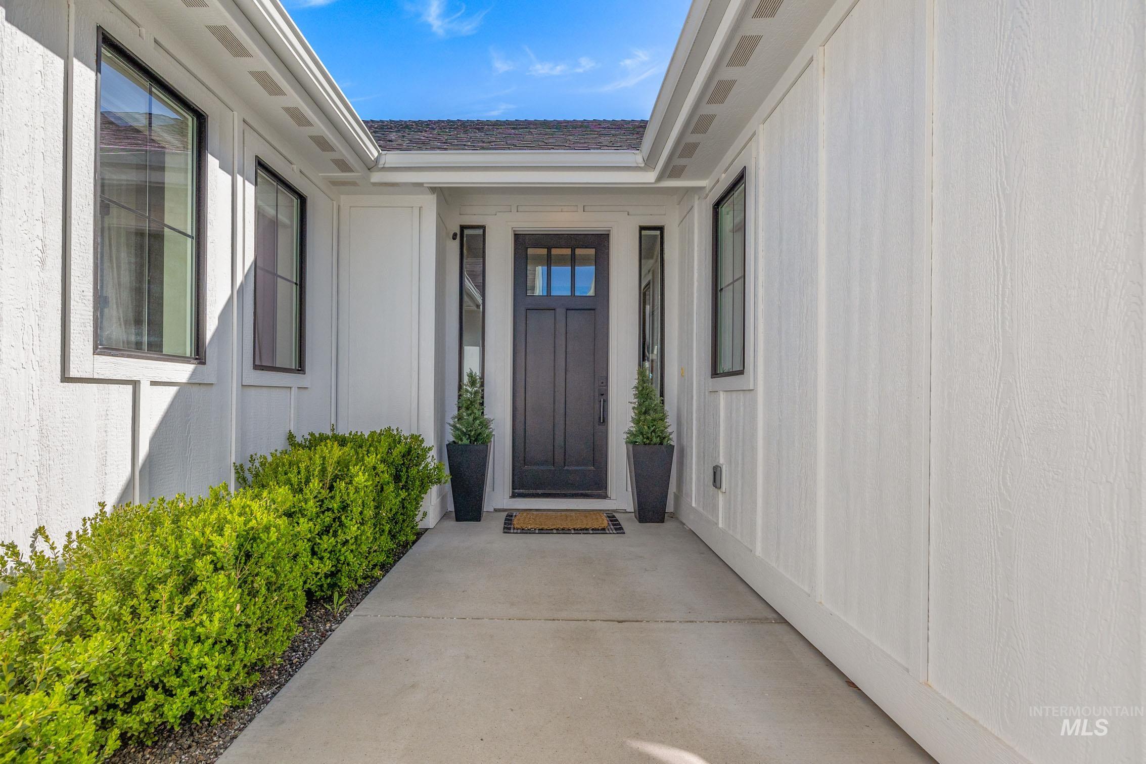 550 S Devon Ave, Star, Idaho 83669-6156, 3 Bedrooms, 2.5 Bathrooms, Residential For Sale, Price $925,000, 98981168