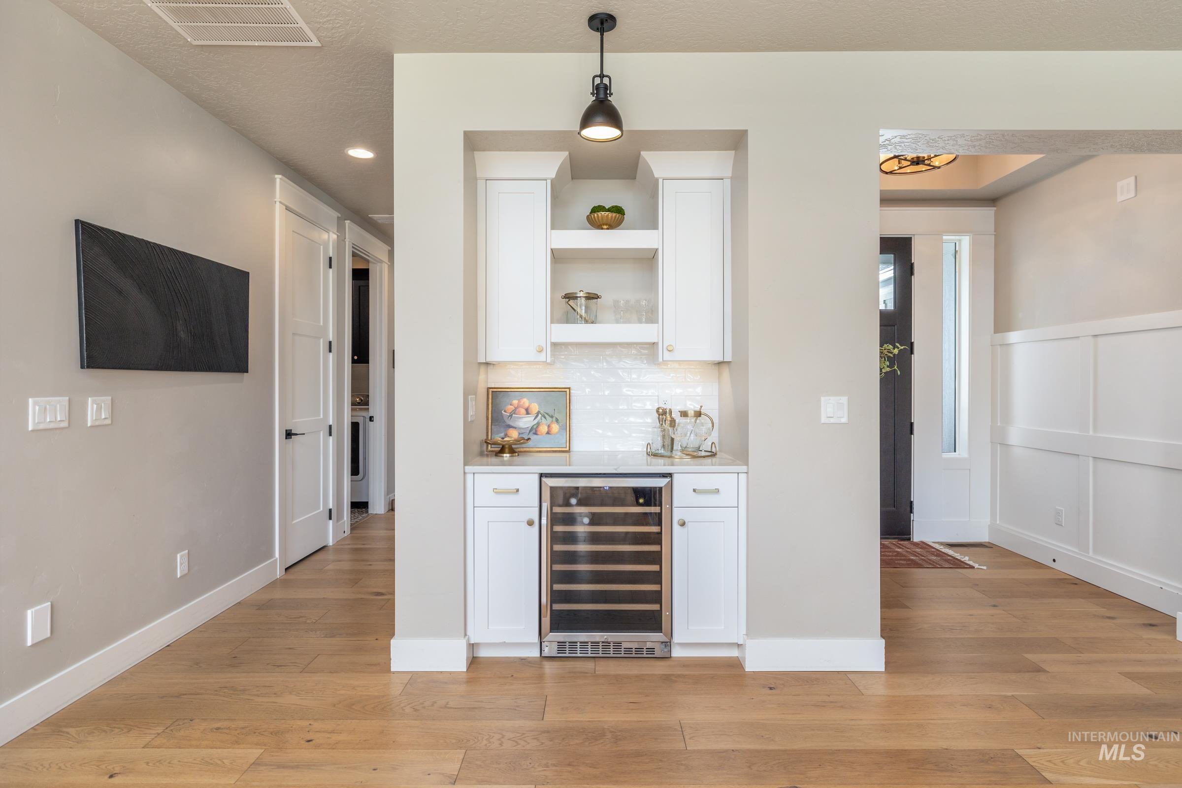 550 S Devon Ave, Star, Idaho 83669-6156, 3 Bedrooms, 2.5 Bathrooms, Residential For Sale, Price $925,000, 98981168