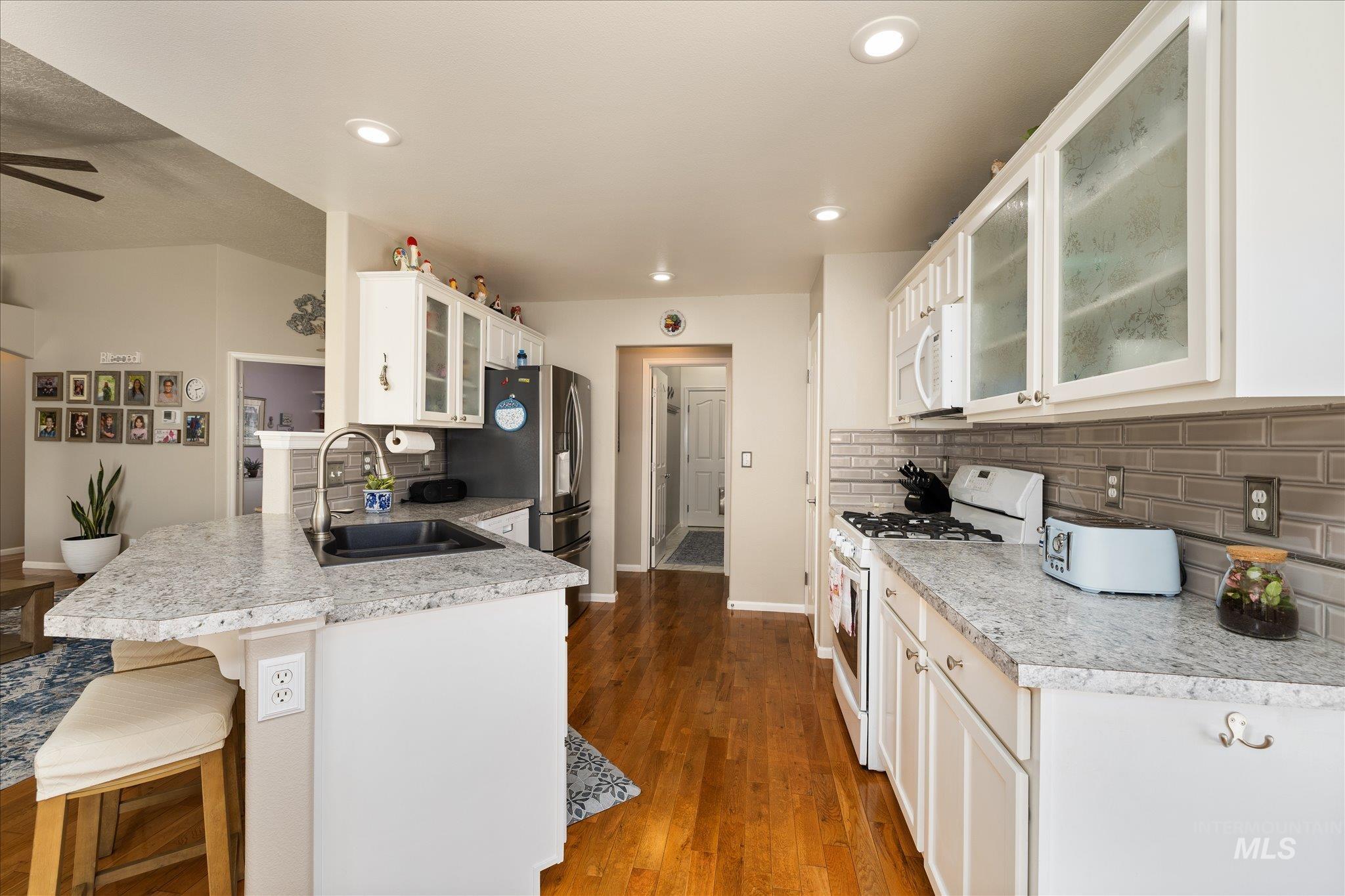 2915 E Green Canyon Dr, Meridian, Idaho 83642, 4 Bedrooms, 2 Bathrooms, Residential For Sale, Price $550,000, 98981169