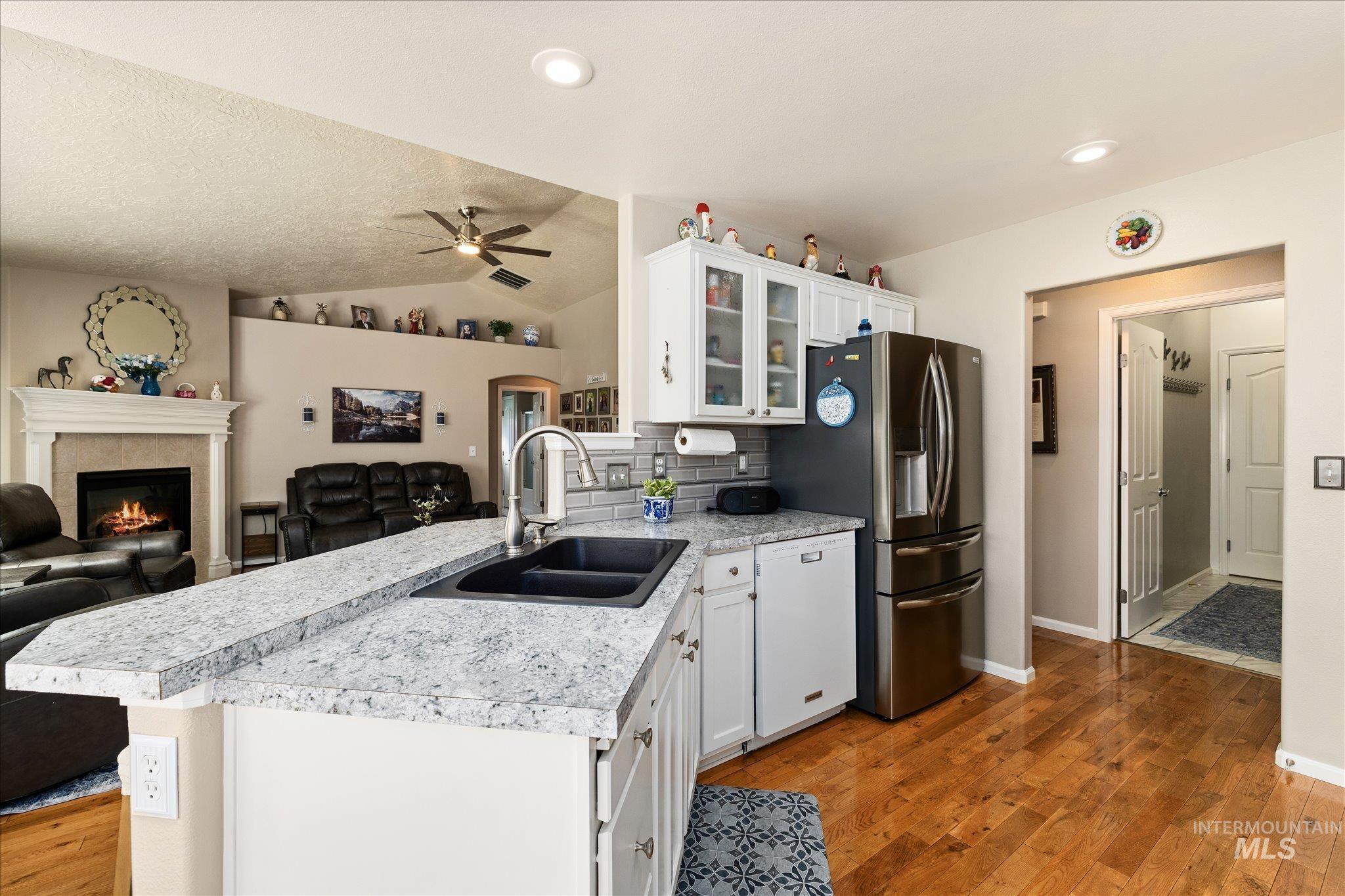 2915 E Green Canyon Dr, Meridian, Idaho 83642, 4 Bedrooms, 2 Bathrooms, Residential For Sale, Price $550,000, 98981169