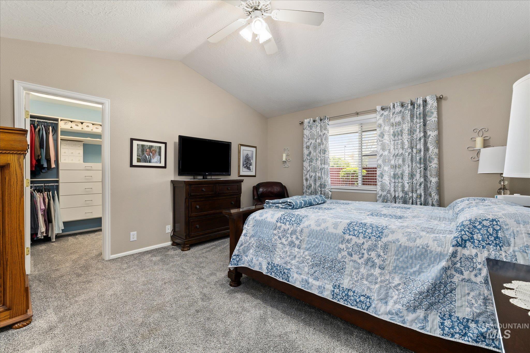 2915 E Green Canyon Dr, Meridian, Idaho 83642, 4 Bedrooms, 2 Bathrooms, Residential For Sale, Price $550,000, 98981169