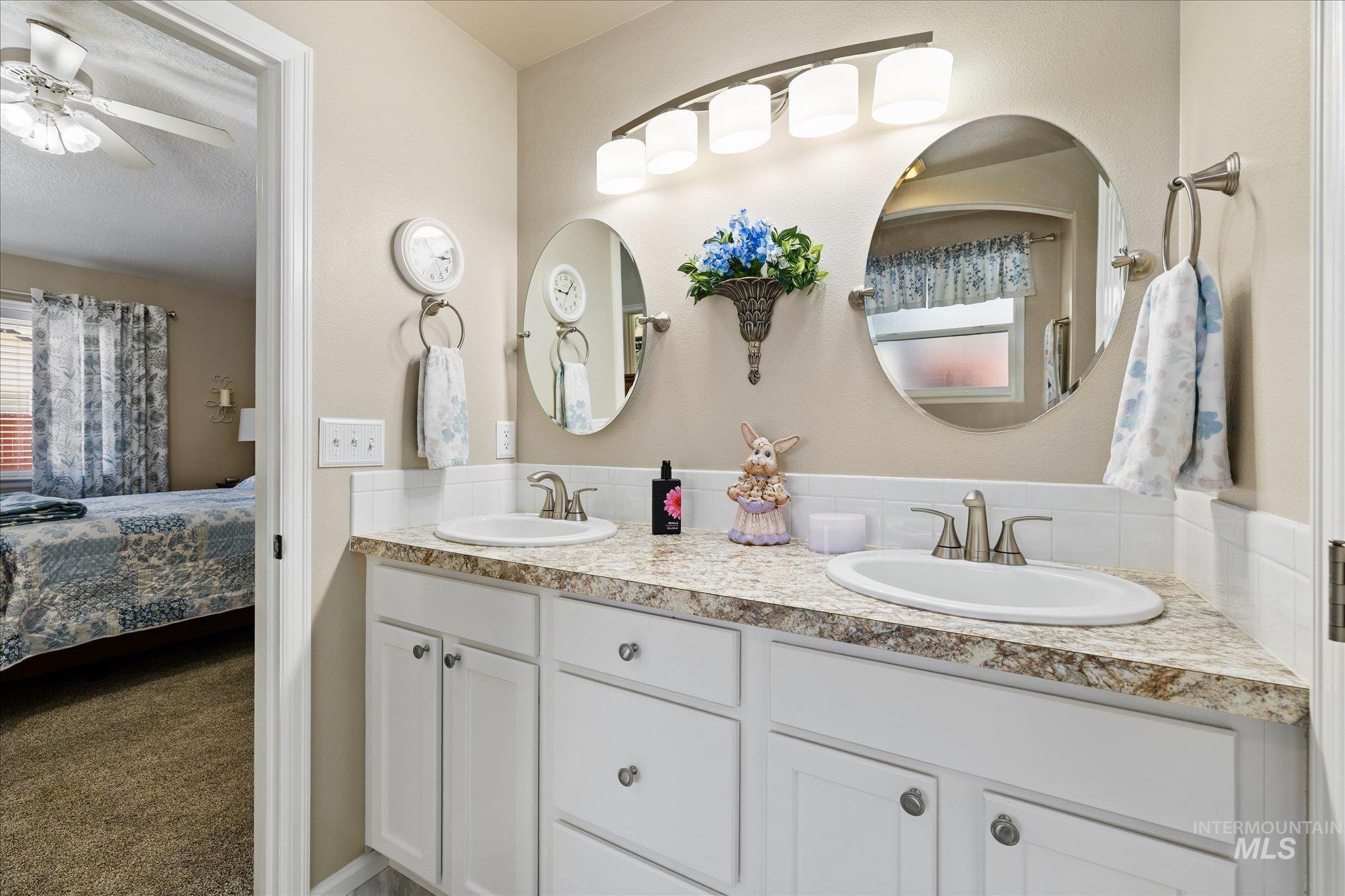 2915 E Green Canyon Dr, Meridian, Idaho 83642, 4 Bedrooms, 2 Bathrooms, Residential For Sale, Price $550,000, 98981169