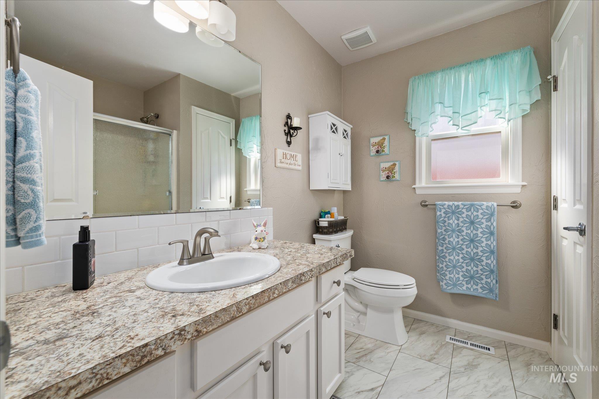 2915 E Green Canyon Dr, Meridian, Idaho 83642, 4 Bedrooms, 2 Bathrooms, Residential For Sale, Price $550,000, 98981169