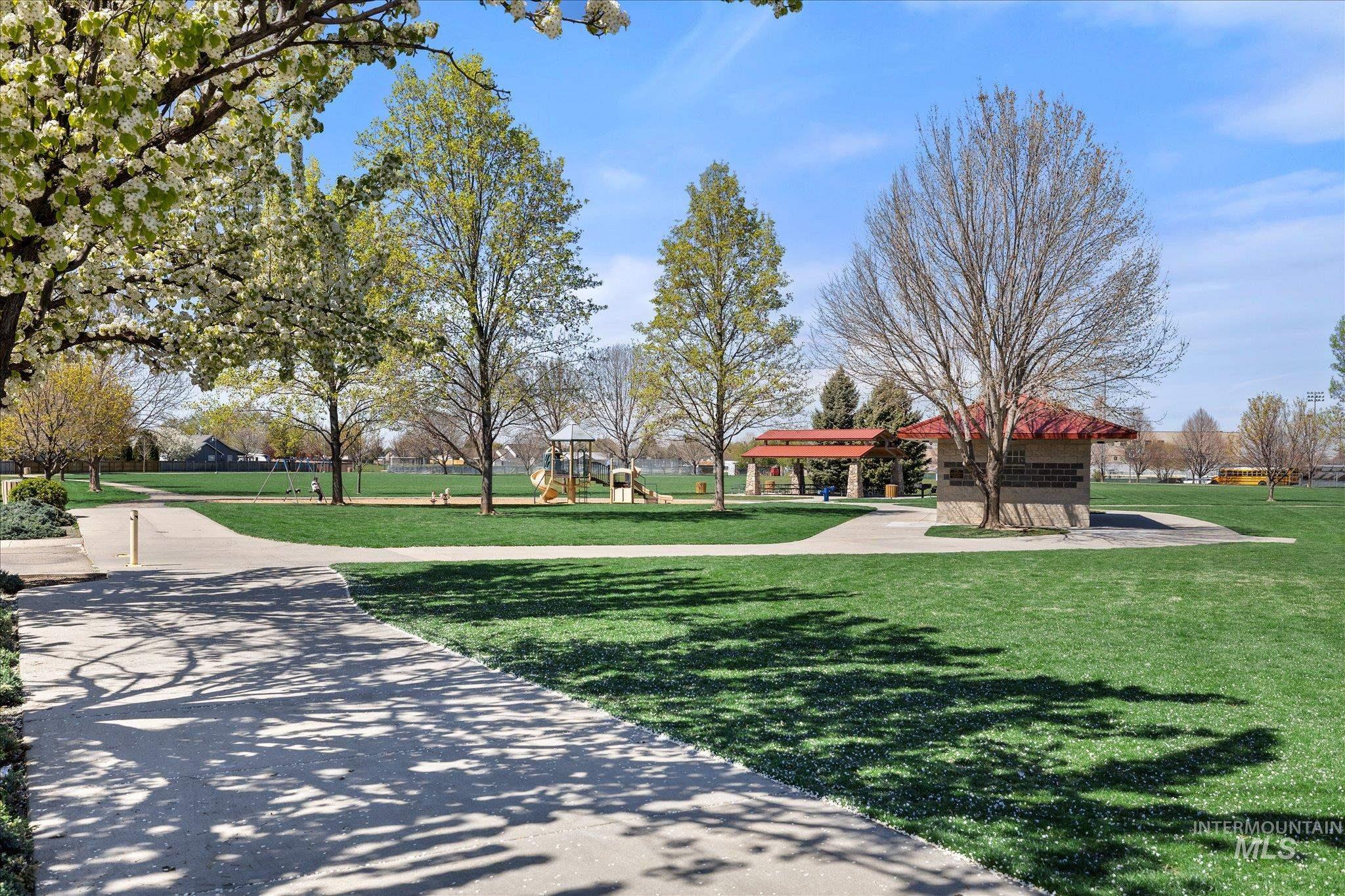 2915 E Green Canyon Dr, Meridian, Idaho 83642, 4 Bedrooms, 2 Bathrooms, Residential For Sale, Price $550,000, 98981169