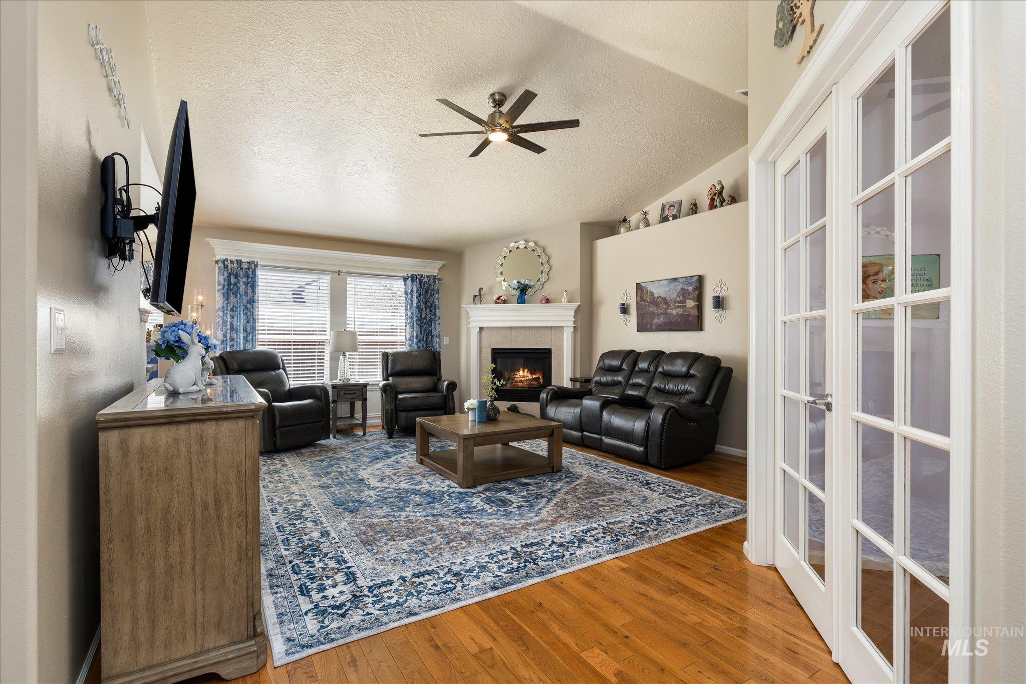 2915 E Green Canyon Dr, Meridian, Idaho 83642, 4 Bedrooms, 2 Bathrooms, Residential For Sale, Price $550,000, 98981169