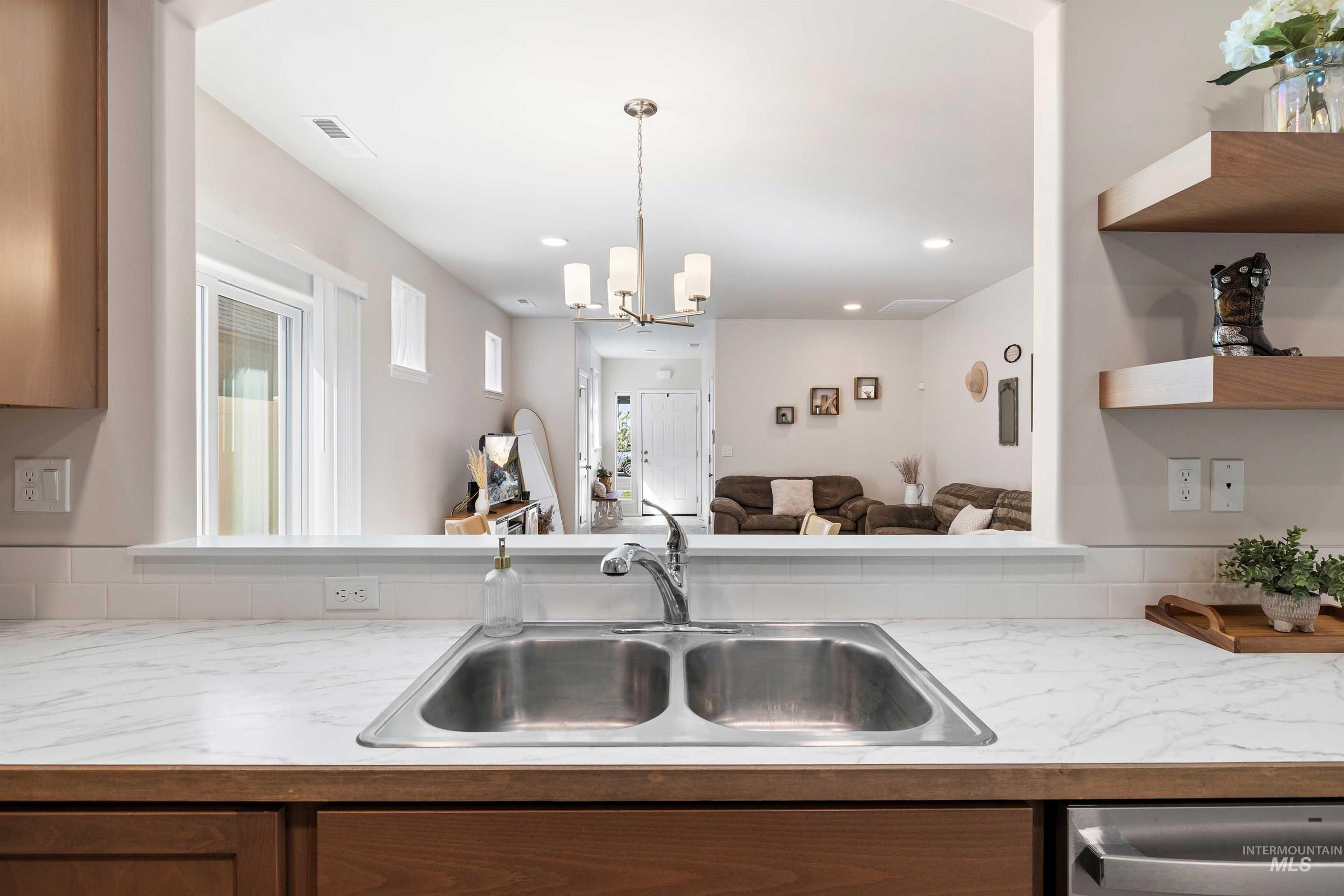 1603 Kenyon Meadow St, Twin Falls, Idaho 83301, 3 Bedrooms, 2 Bathrooms, Residential For Sale, Price $342,900, 98981171