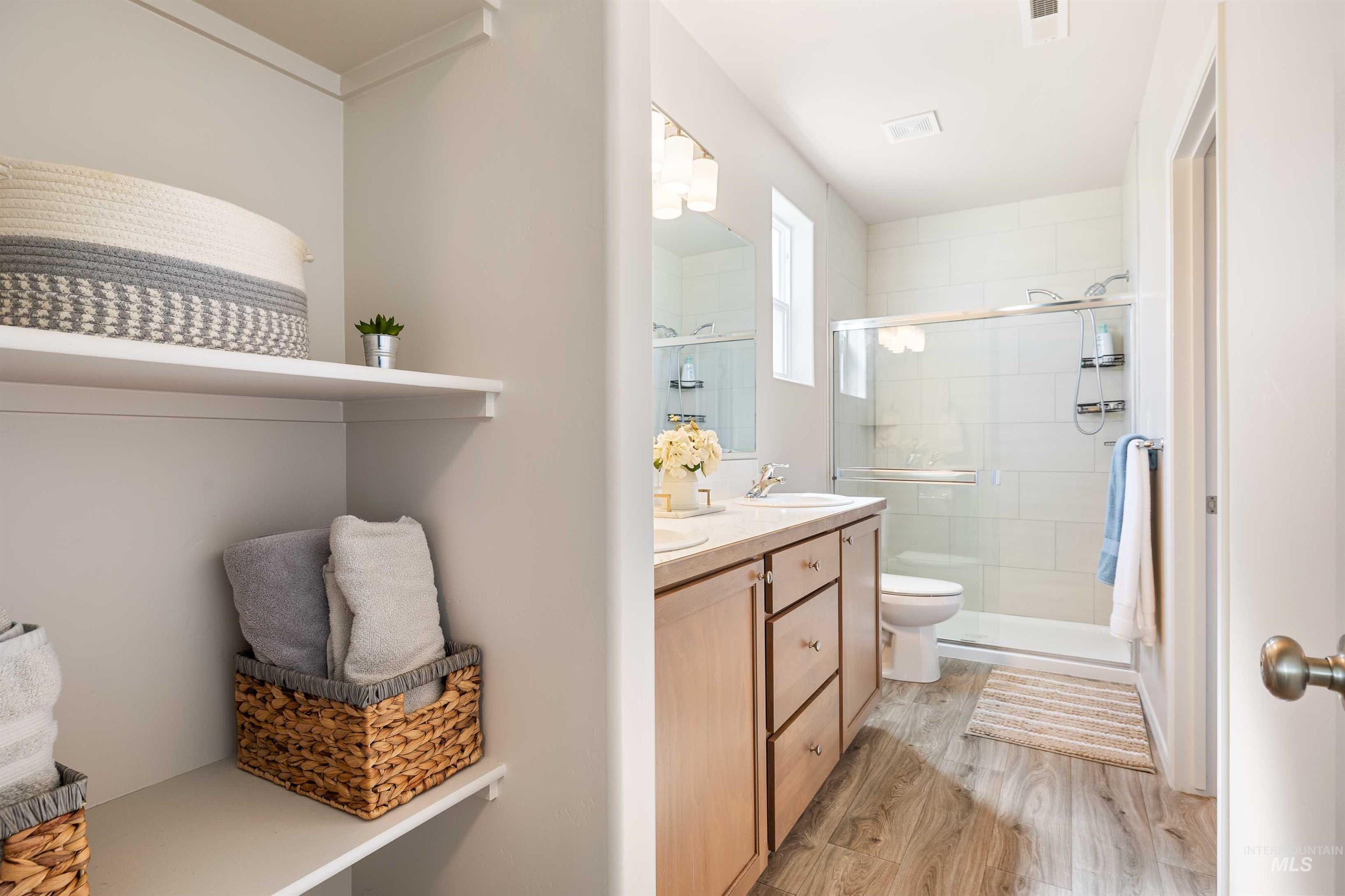 1603 Kenyon Meadow St, Twin Falls, Idaho 83301, 3 Bedrooms, 2 Bathrooms, Residential For Sale, Price $342,900, 98981171