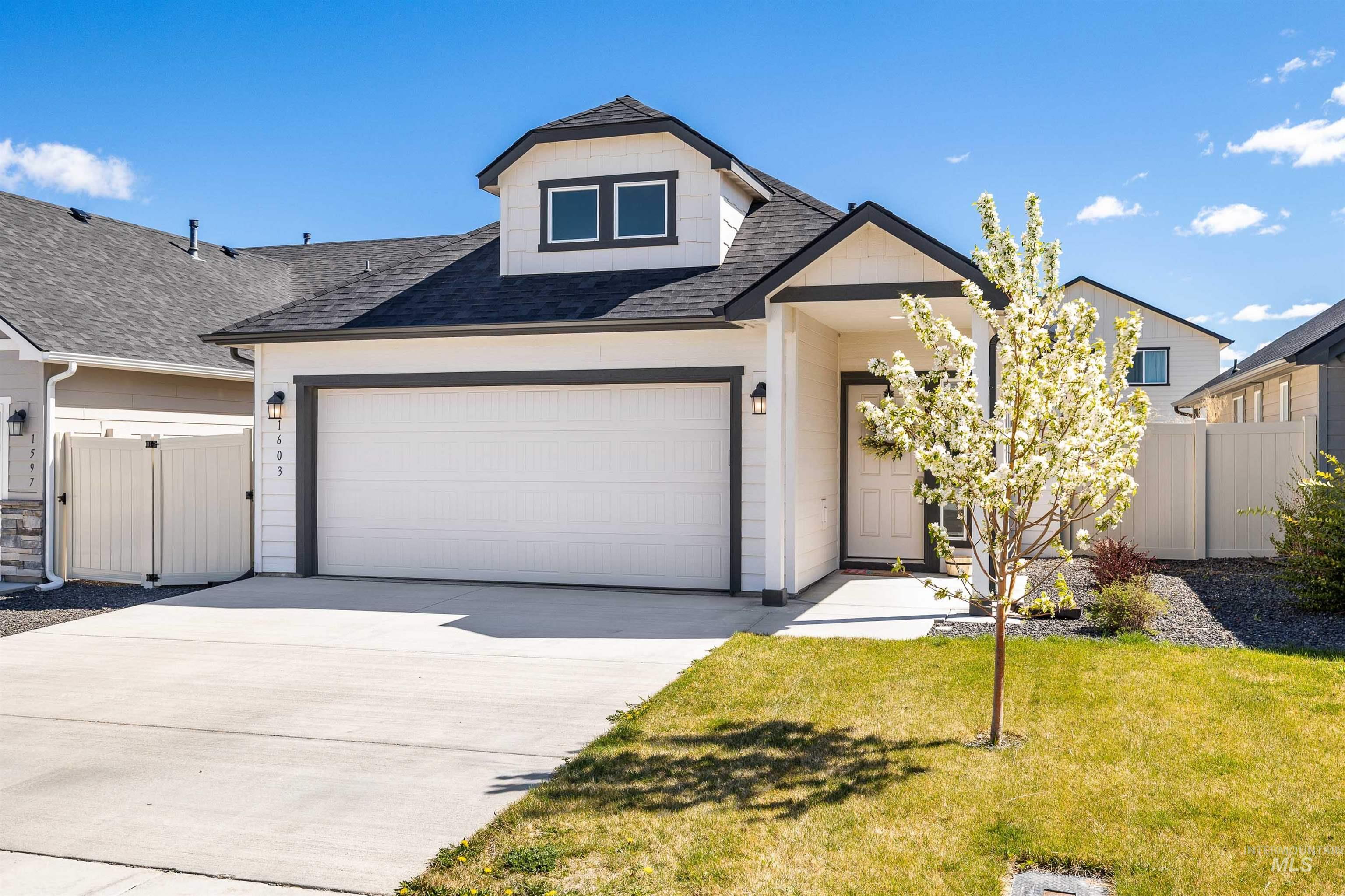 1603 Kenyon Meadow St, Twin Falls, Idaho 83301, 3 Bedrooms, 2 Bathrooms, Residential For Sale, Price $342,900, 98981171