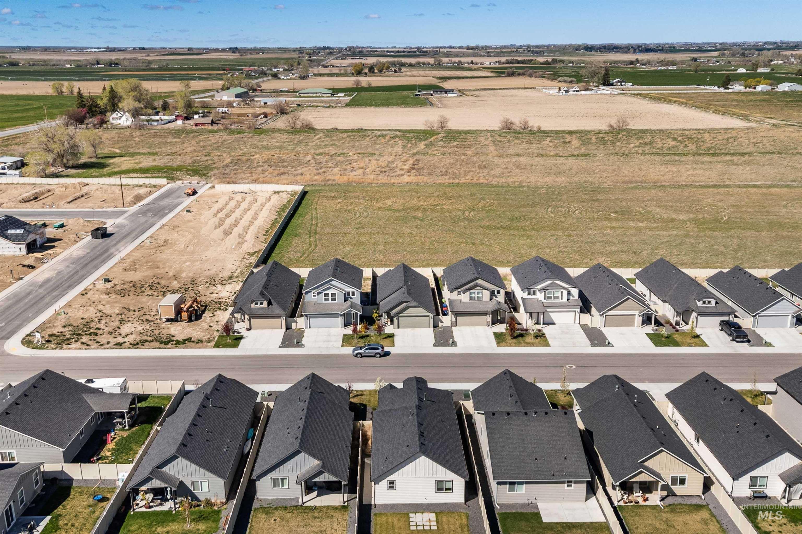 1603 Kenyon Meadow St, Twin Falls, Idaho 83301, 3 Bedrooms, 2 Bathrooms, Residential For Sale, Price $342,900, 98981171