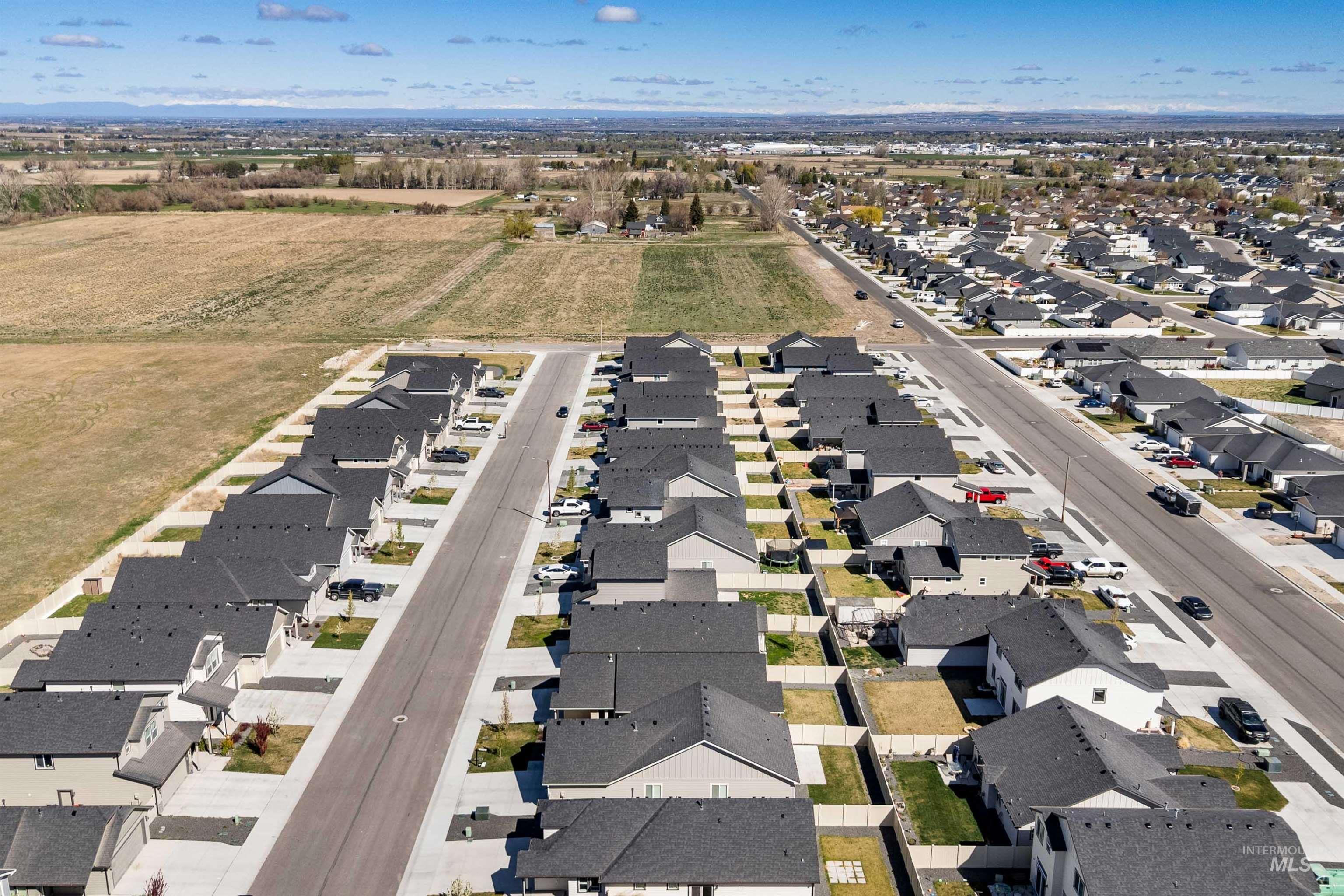 1603 Kenyon Meadow St, Twin Falls, Idaho 83301, 3 Bedrooms, 2 Bathrooms, Residential For Sale, Price $342,900, 98981171