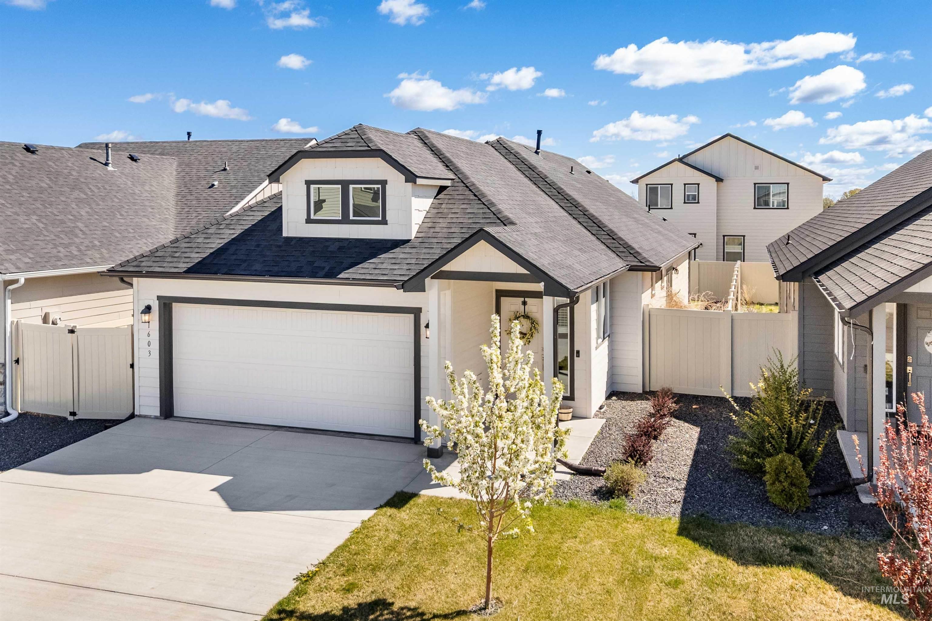 1603 Kenyon Meadow St, Twin Falls, Idaho 83301, 3 Bedrooms, 2 Bathrooms, Residential For Sale, Price $342,900, 98981171